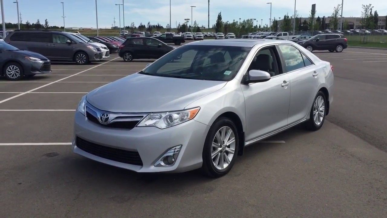 2014 Toyota Camry XLE (silver)
