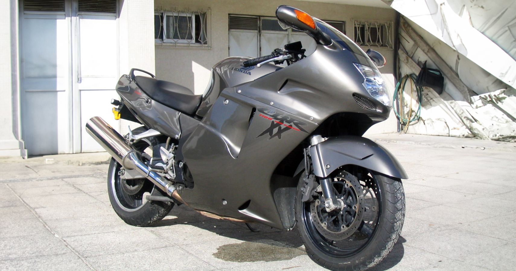 Grey japanese sport bike motorcycle
