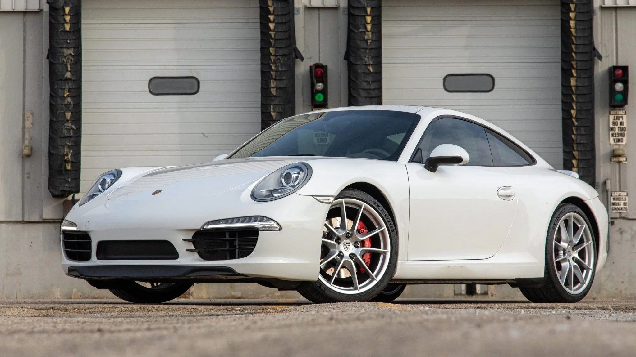 Porsche 911 Carrera S branco 2012
