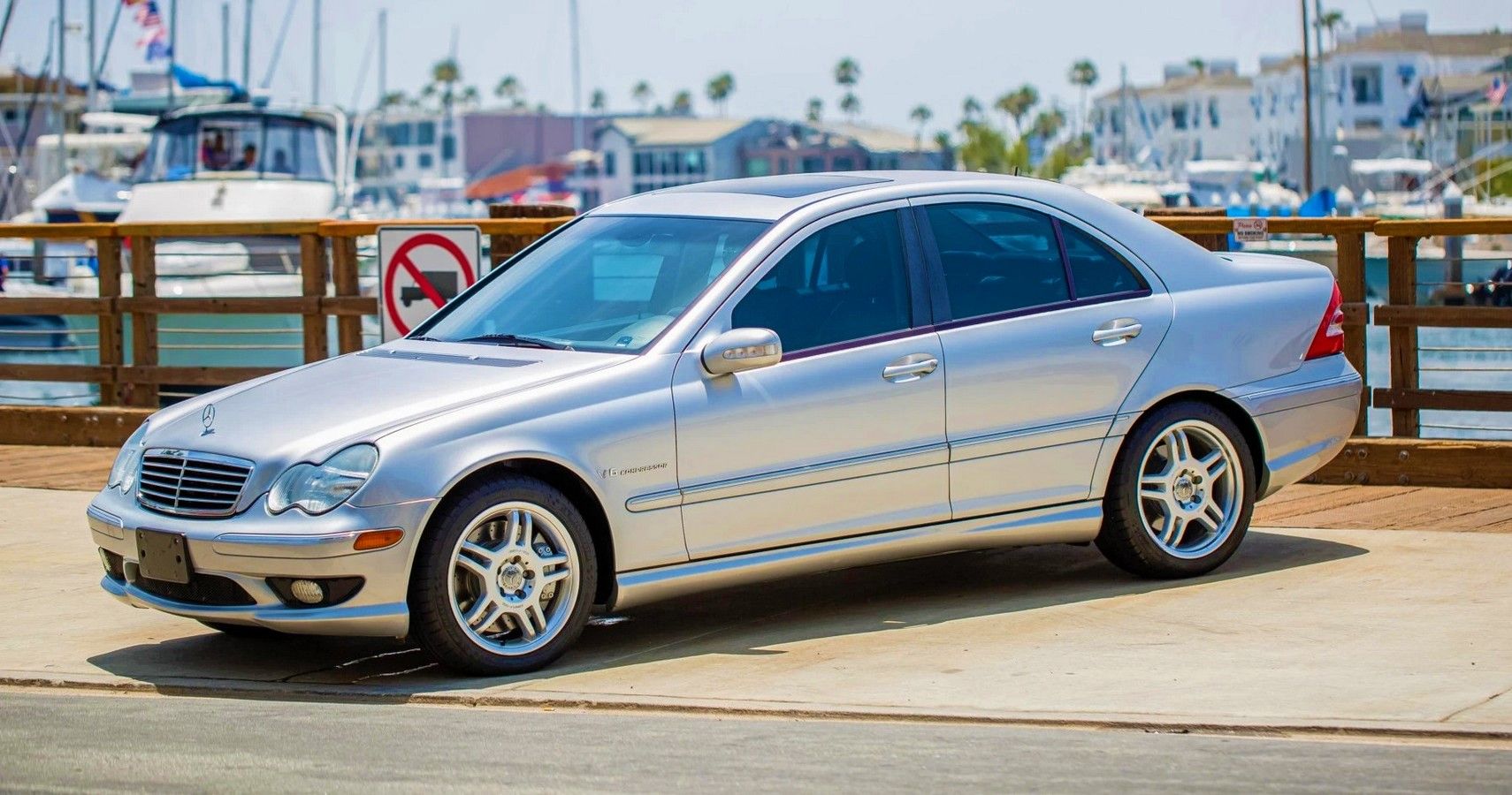 Mercedes C32 AMG