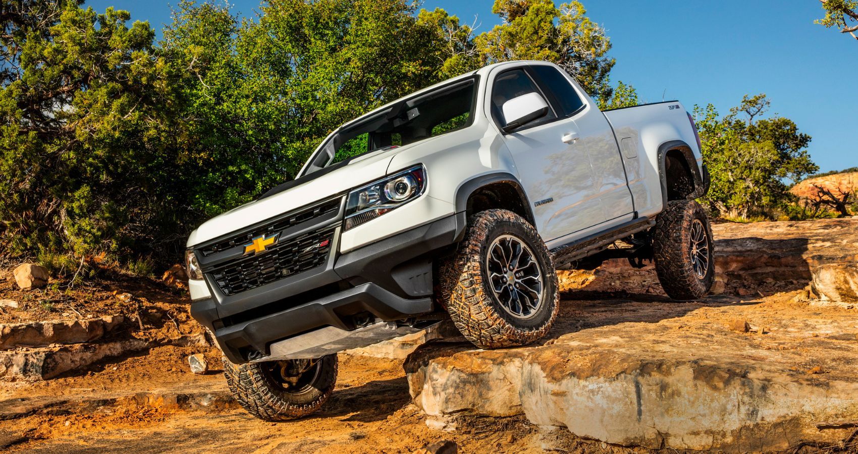 Front quarter view of a 2020 Chevrolet Colorado ZR2.