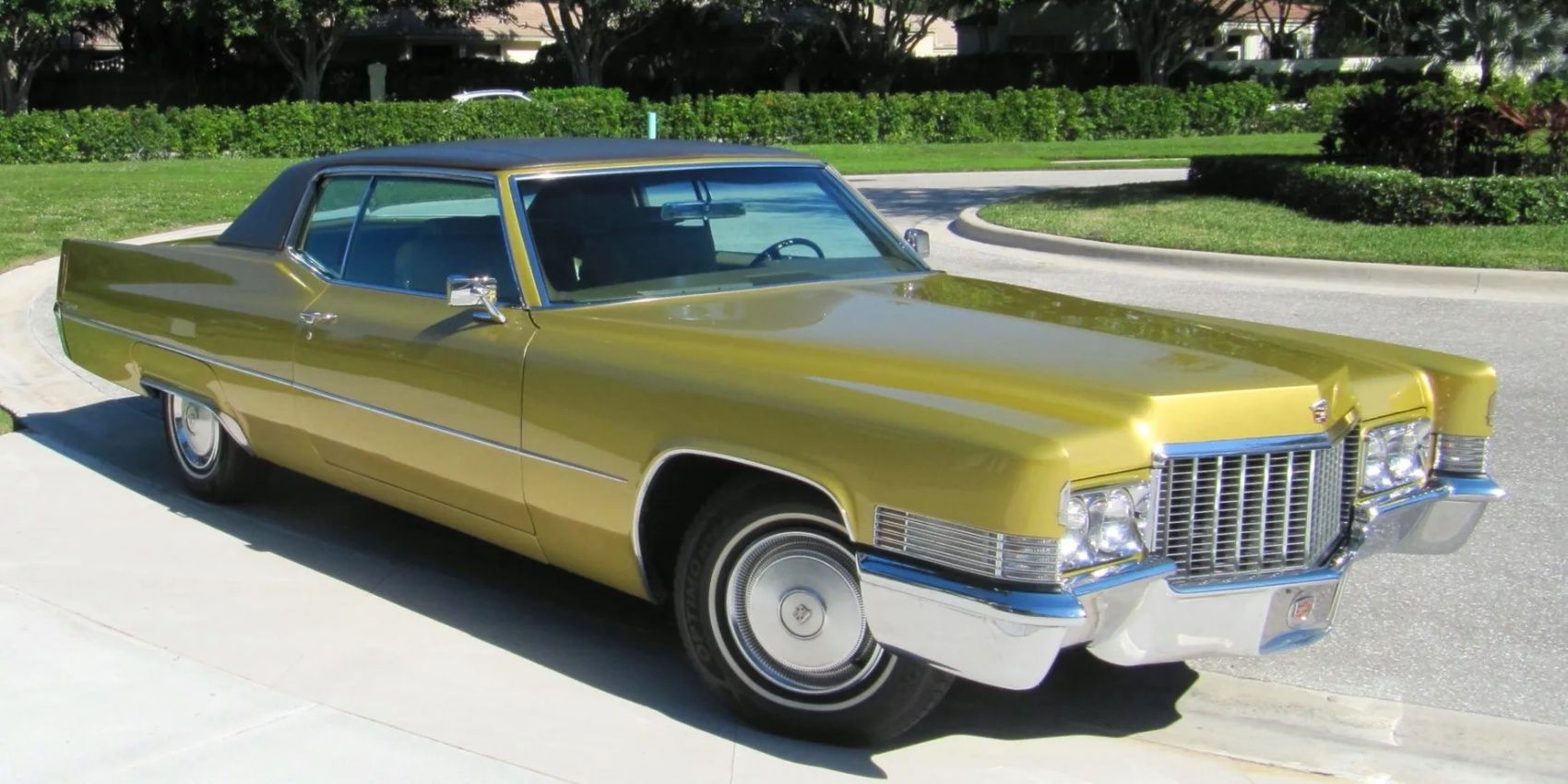 Cadillac Coupé DeVille 1970 estacionado