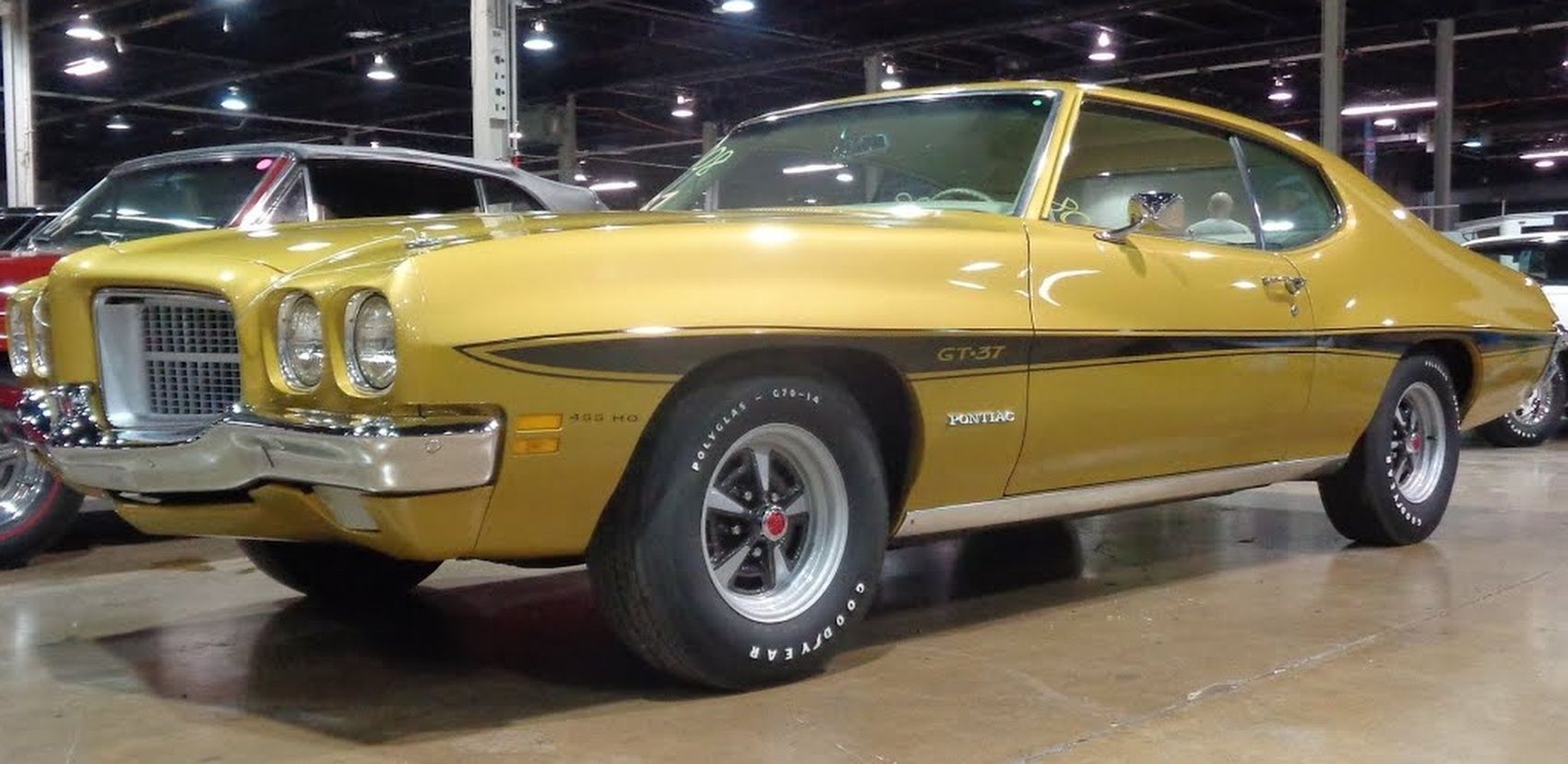 Pontiac GT-37 1971 recortado