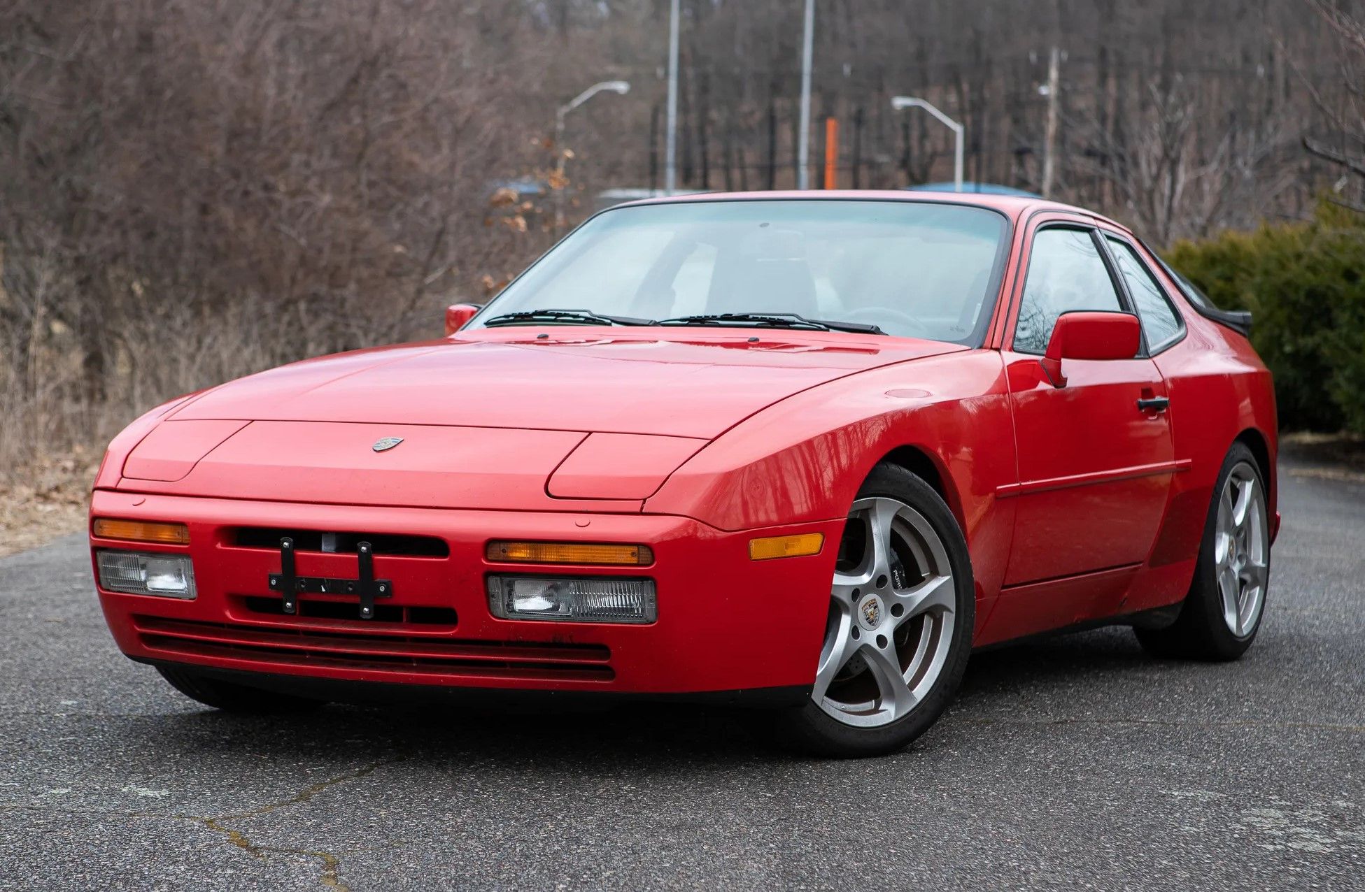 Porsche 944 turbo vermelho