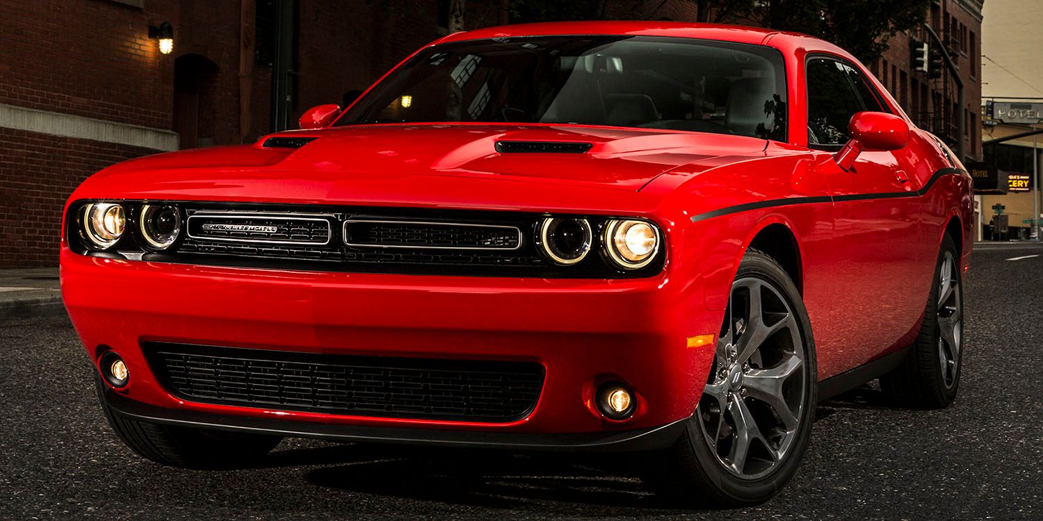 2018 Dodge_Challenger-SXT-Plus_ 1500x750
