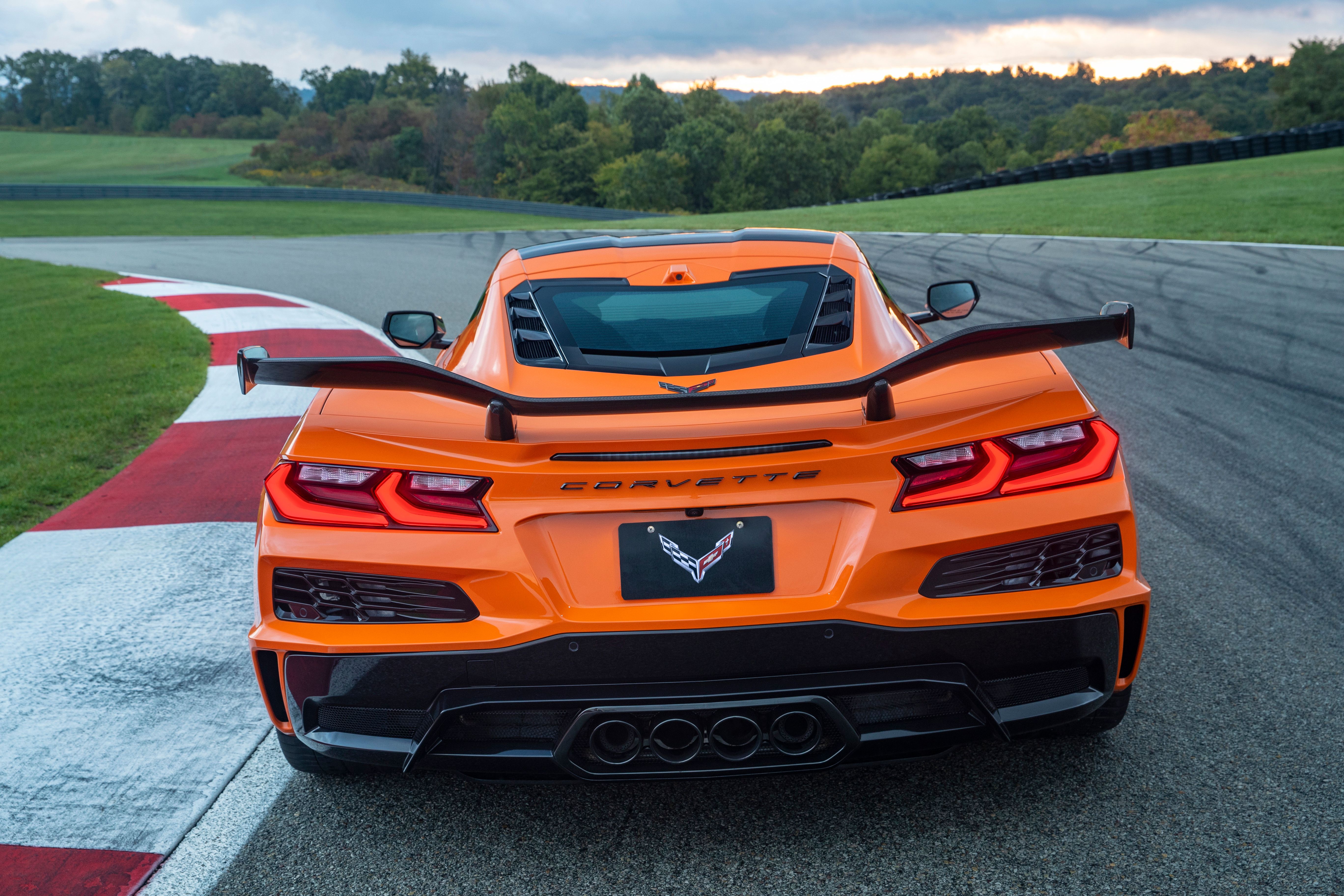 Vista traseira do Chevy Corvette Z06