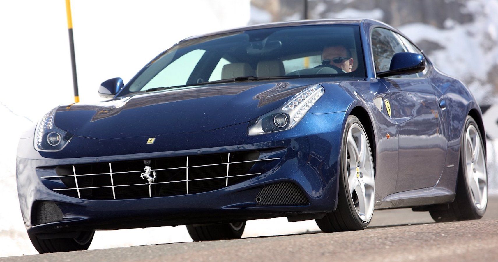 Ferrari-FF_Blue-2012 