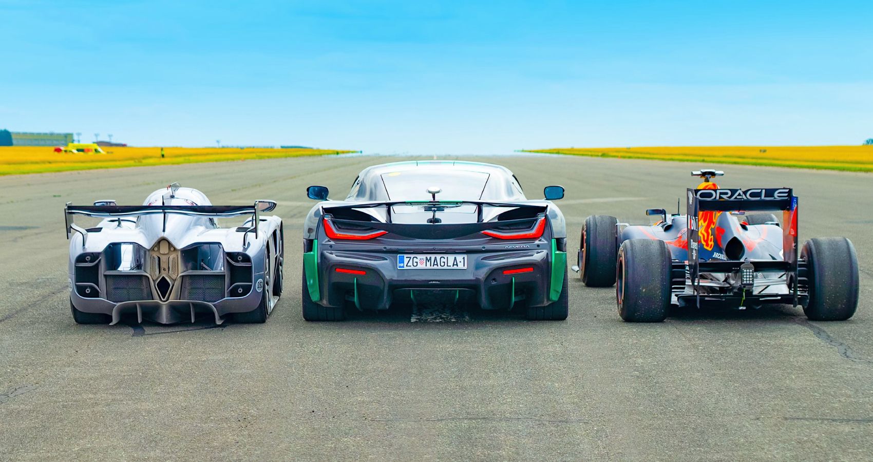 Rimac Nevera, McMurtry Speirling e Red Bull F1 Car alinhados para corrida de arrancada