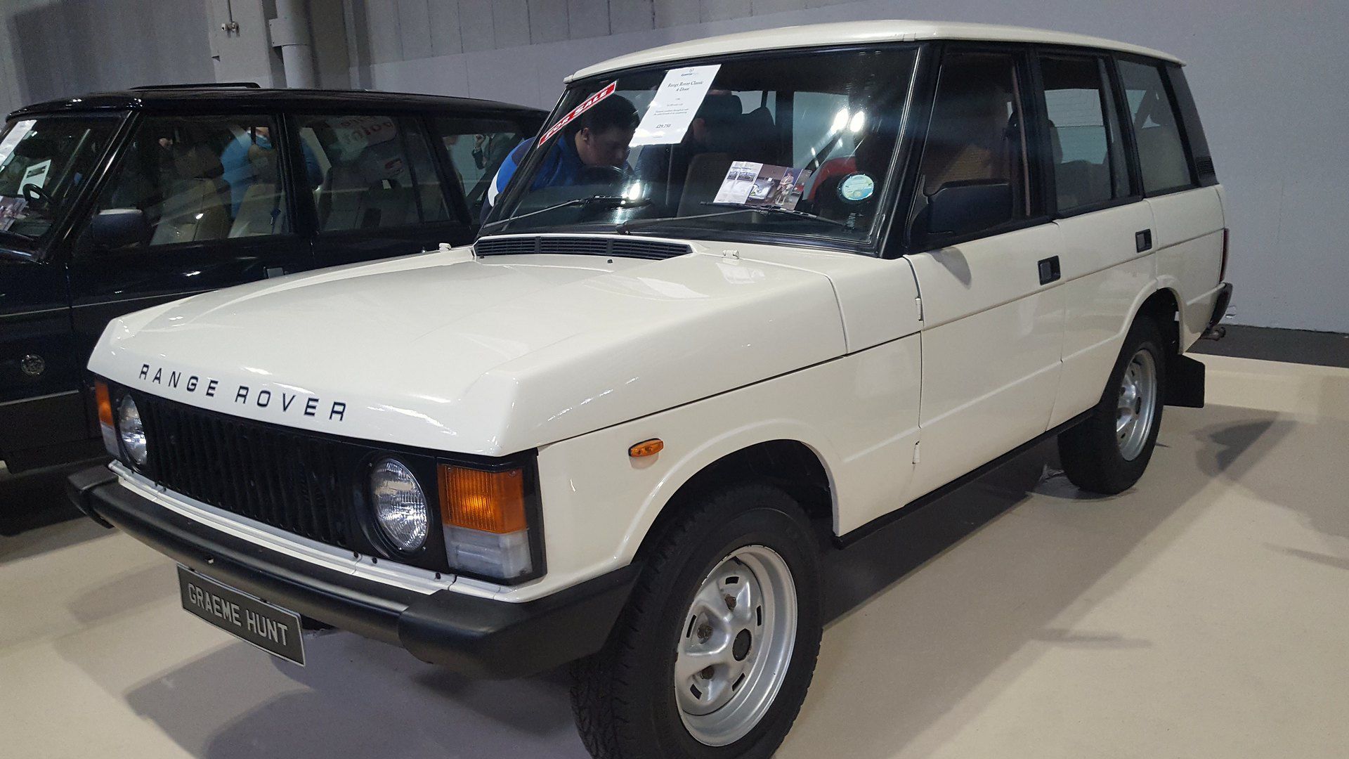 White 1986 Range Rover Classic parked