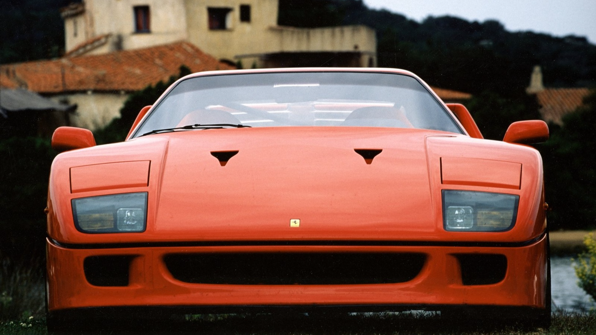 1987 Ferrari F40 red supercar