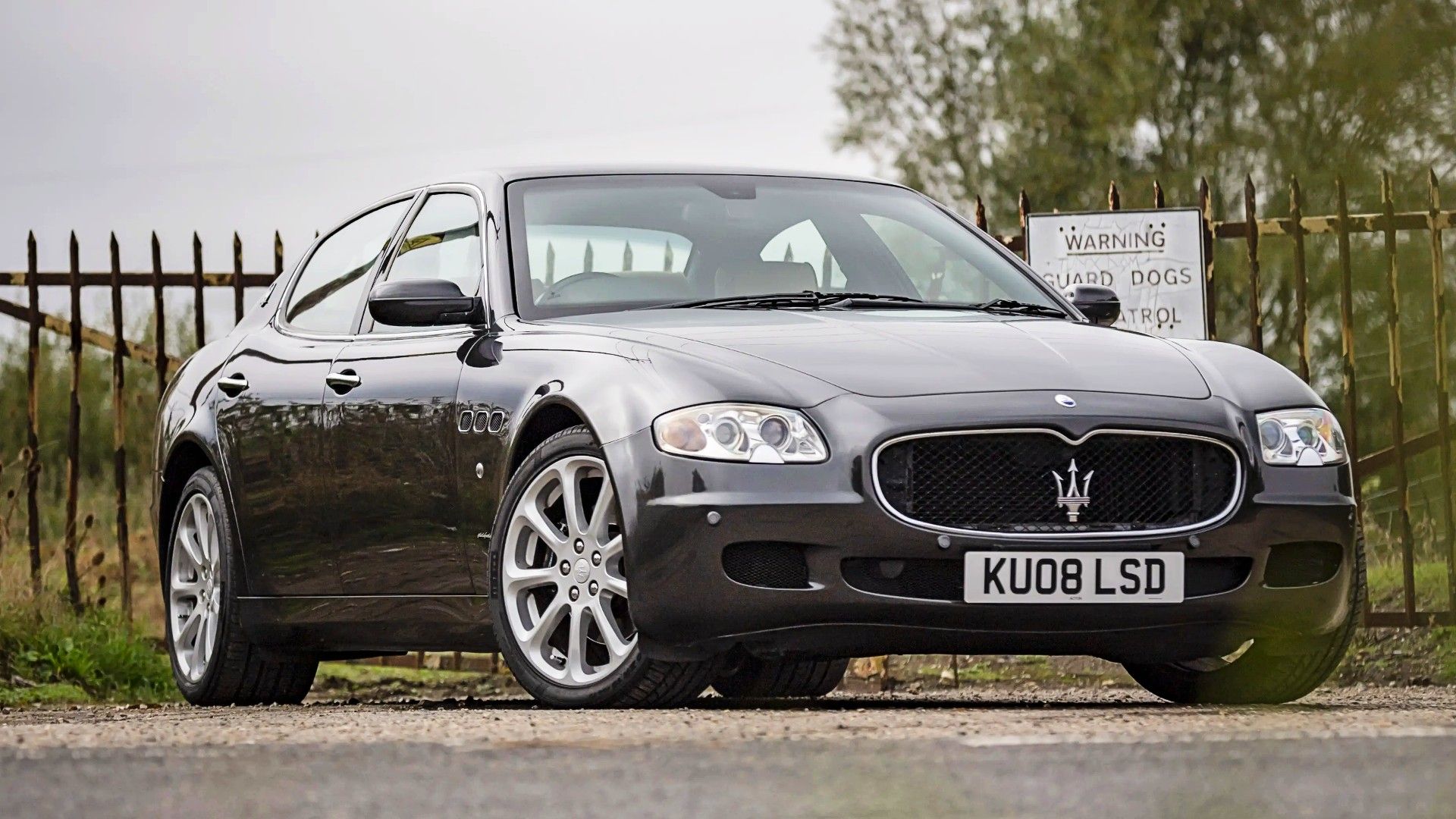 10 Affordable Luxury Cars That Look More Expensive Than They Are