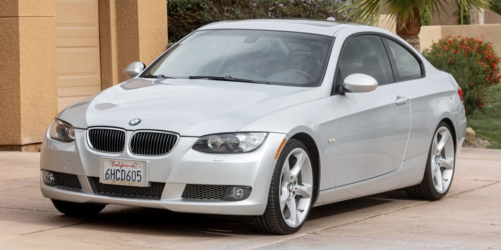 BMW 335i cinza claro 2010