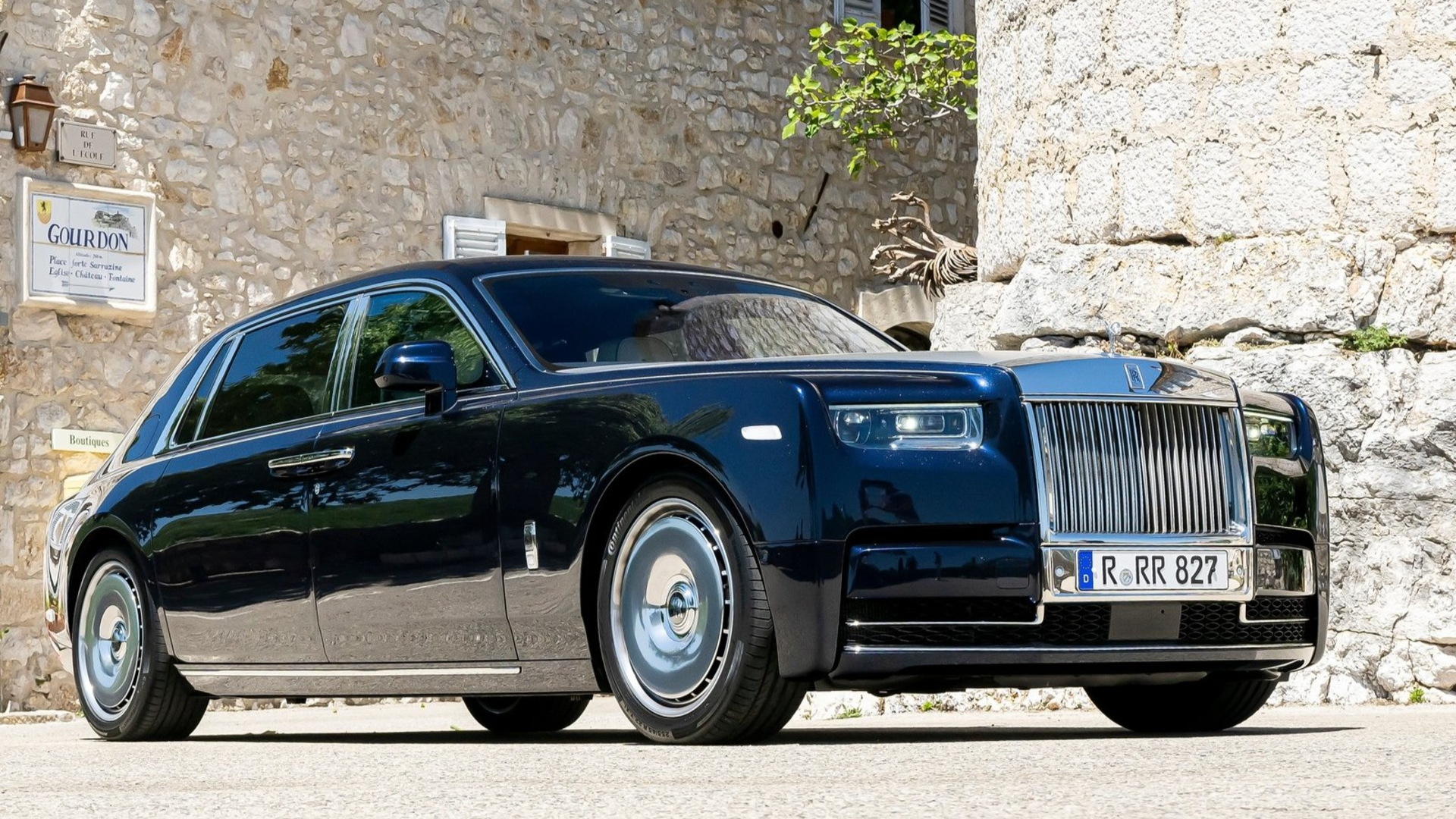 2023 Rolls-Royce Phantom Extended Wheelbase Series II