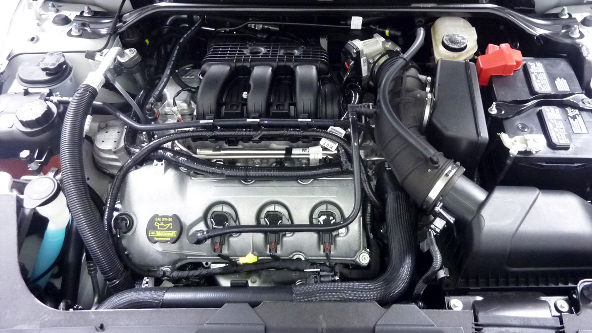 3.5L V6 Ford Duratec Engine