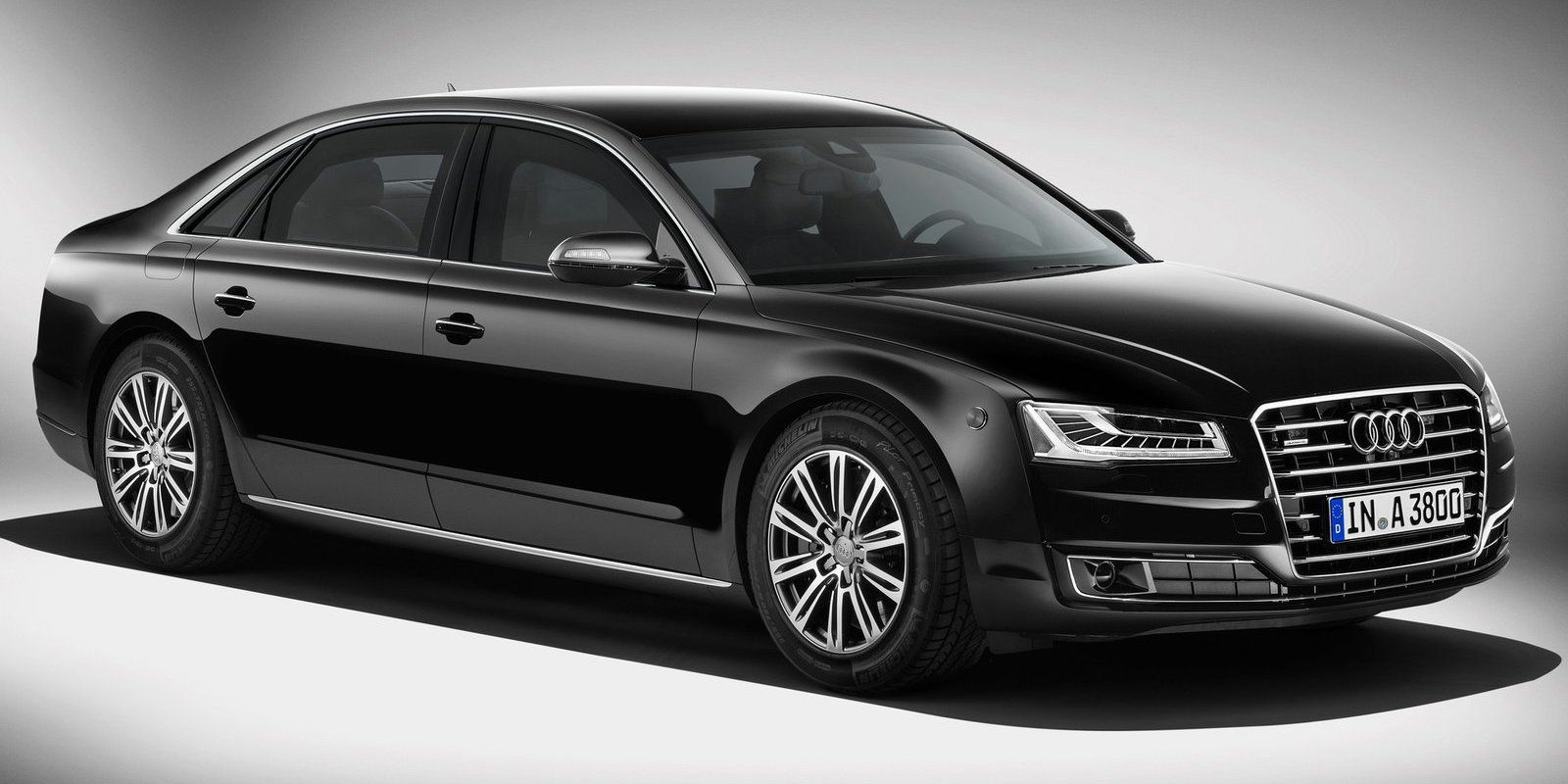 Audi-A8 2015