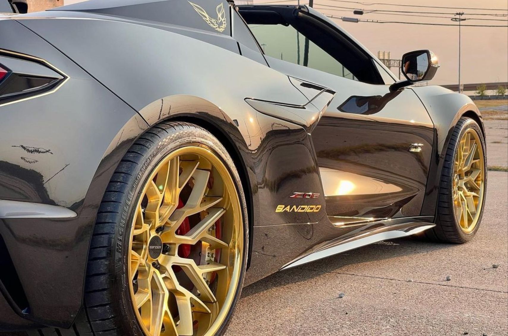 Vista traseira do Bandido Corvette Z06
