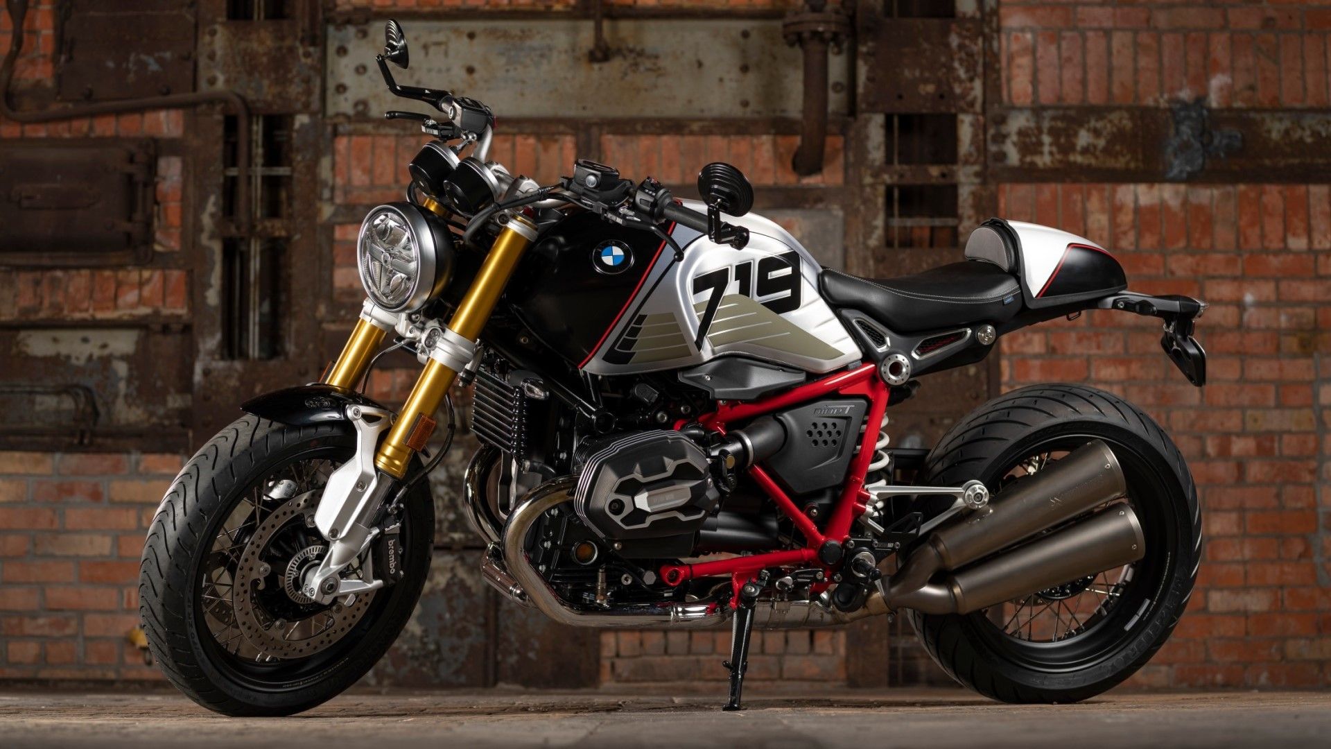 Here's What Makes The BMW R nineT A Slick Combination Of Old And New