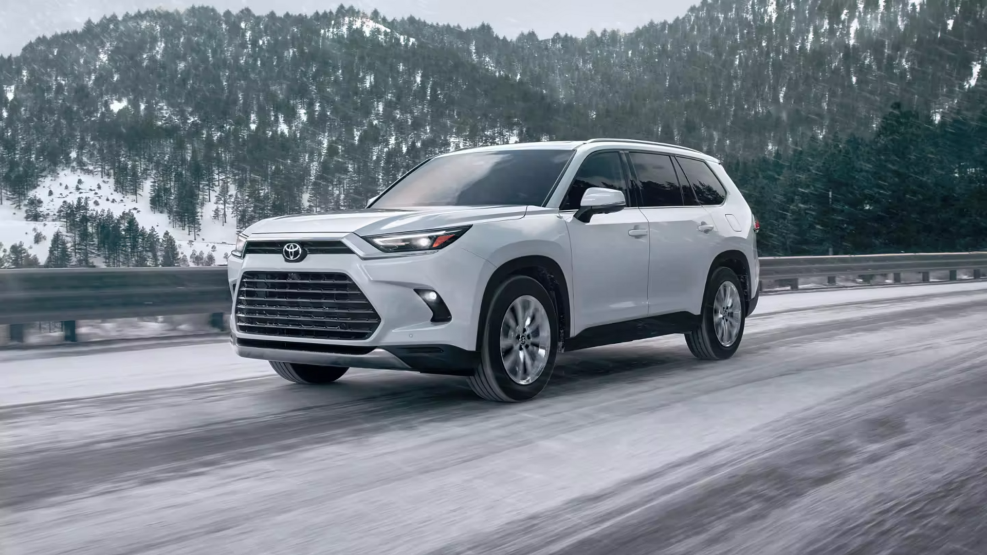 2024 Toyota Grand Highlander em branco