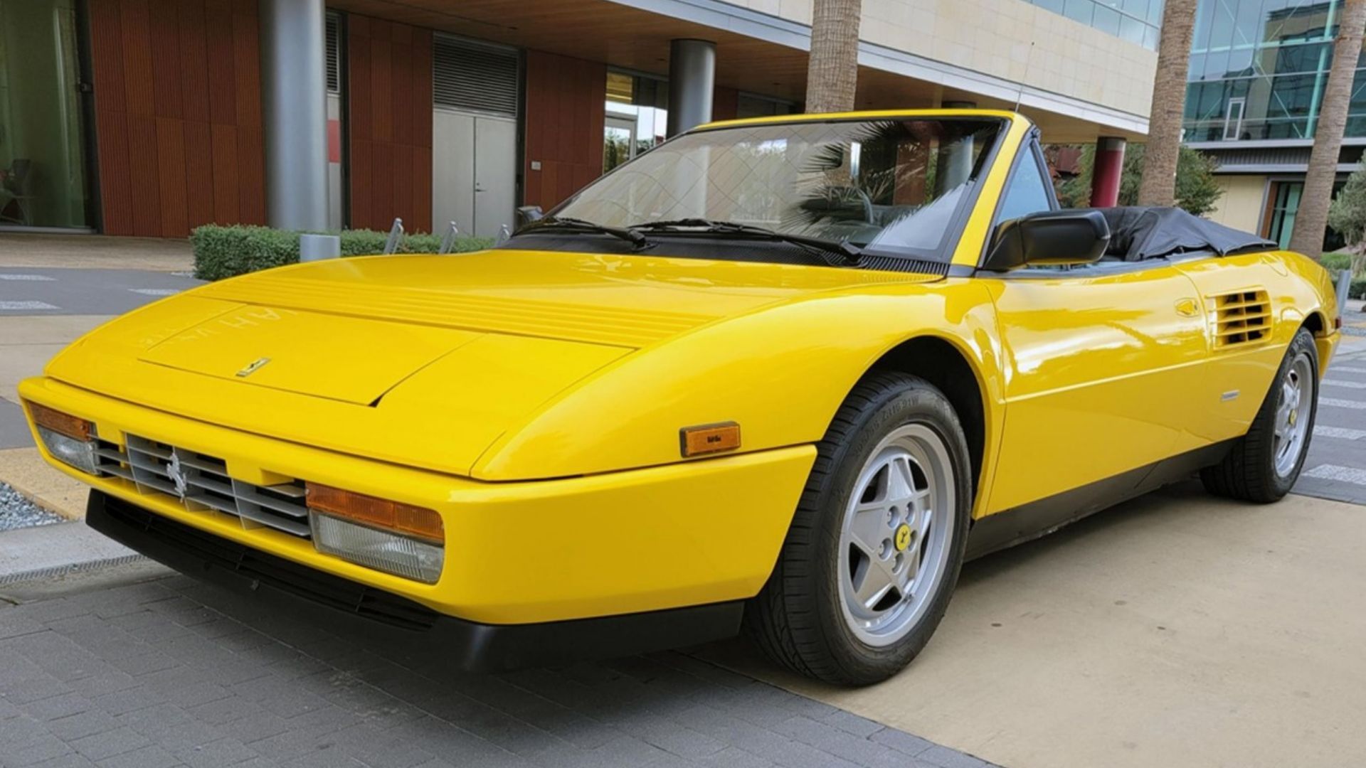 Front Profile 1989 Ferrari Mondial T Convertible 
