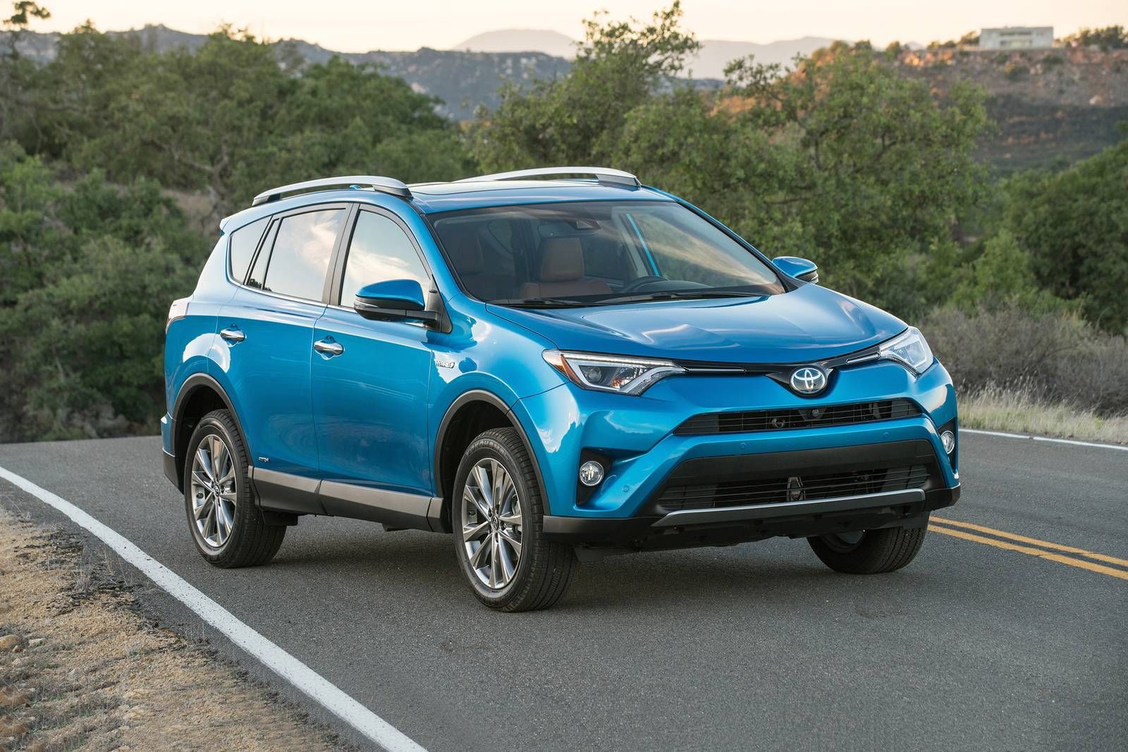 2017 Toyota RAV4 Híbrido Limitado