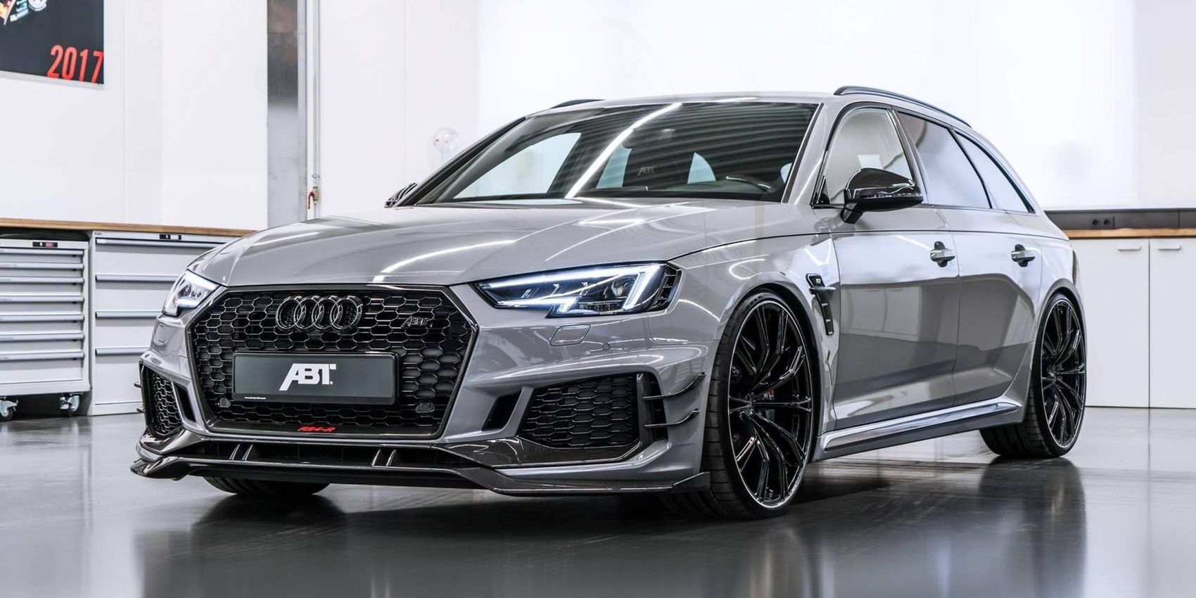 2022 Audi RS4 cortado