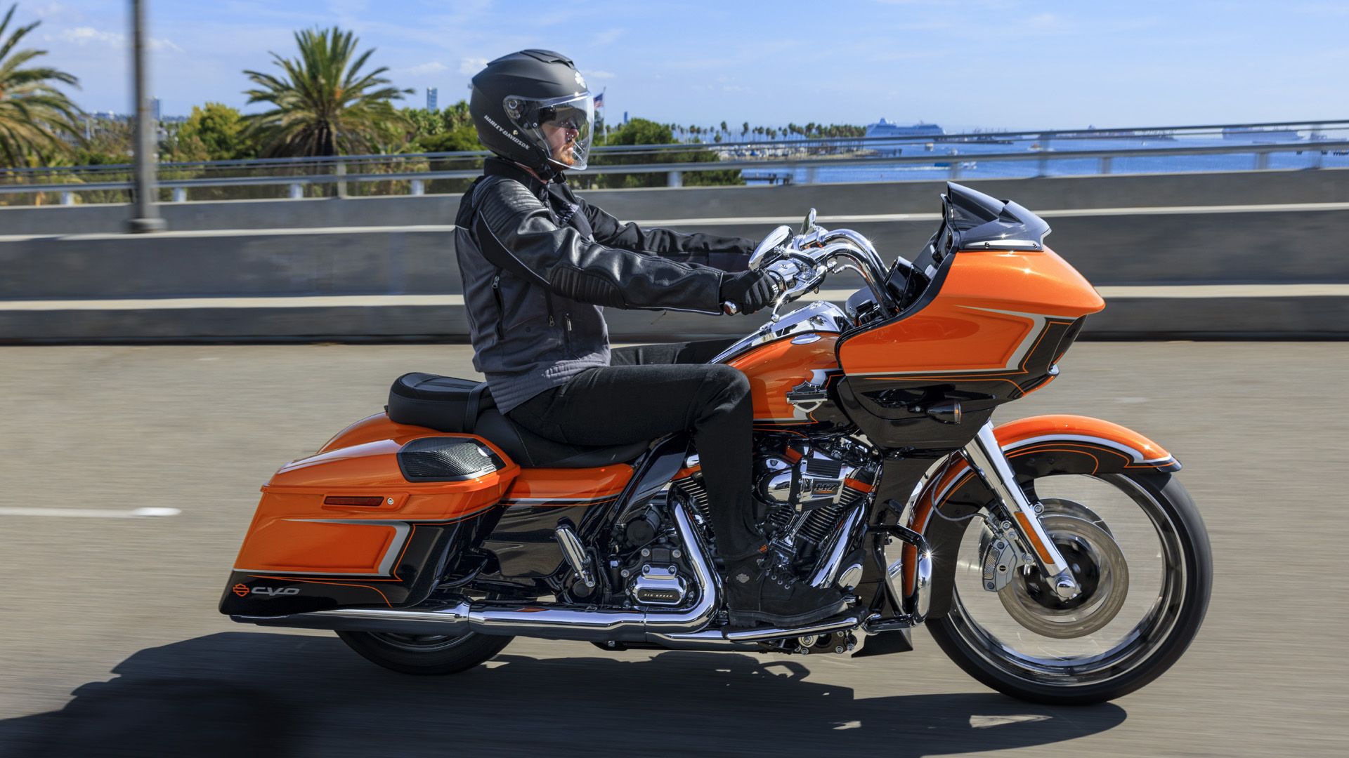 Ensacadeira personalizada Harley-Davidson CVO Road Glide 2022