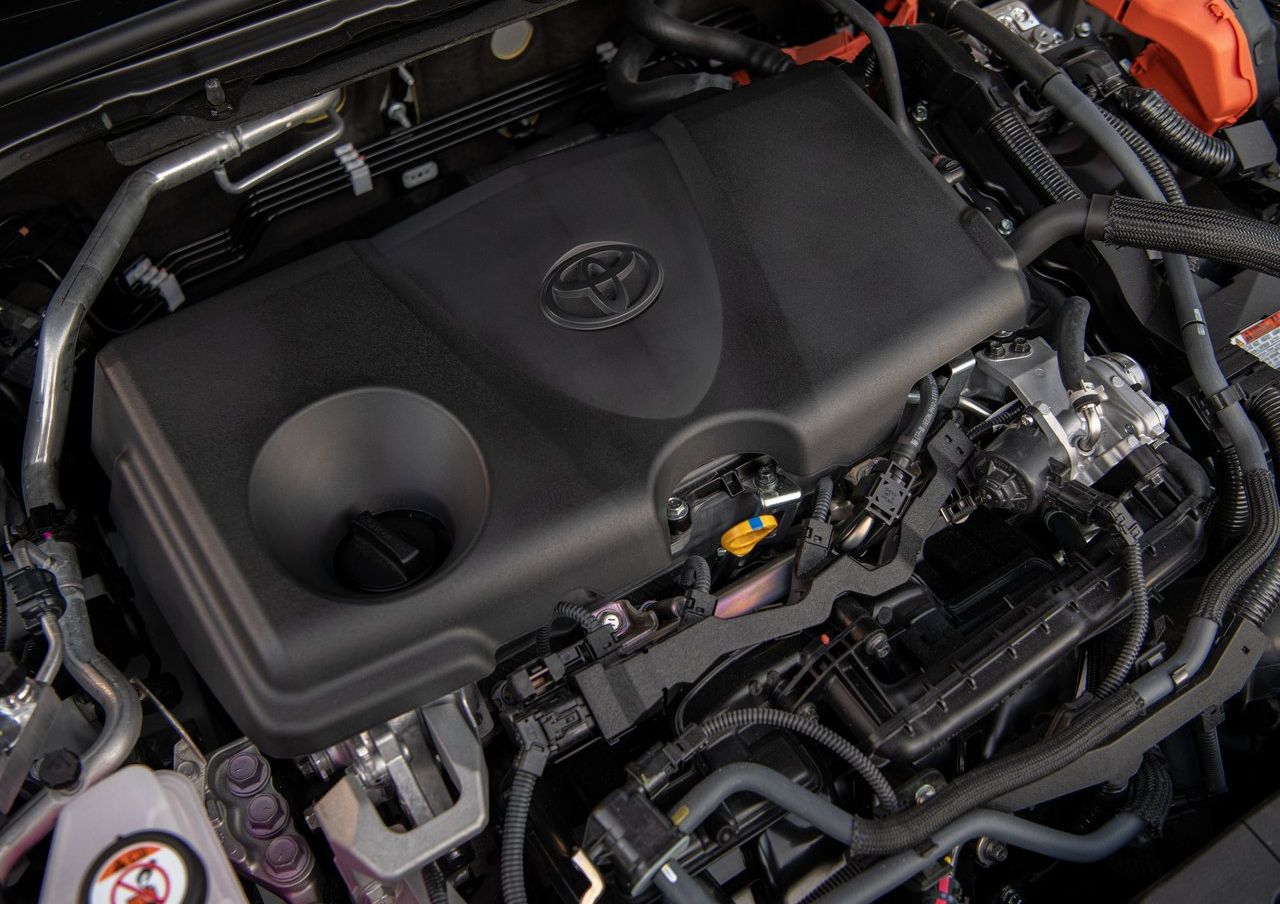 Motor Toyota Crown 2023