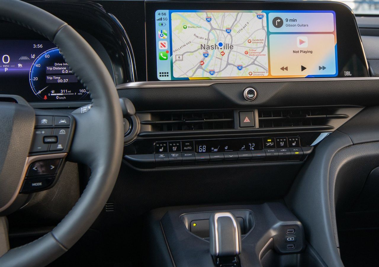 2023 Toyota Crown infoentretenimento