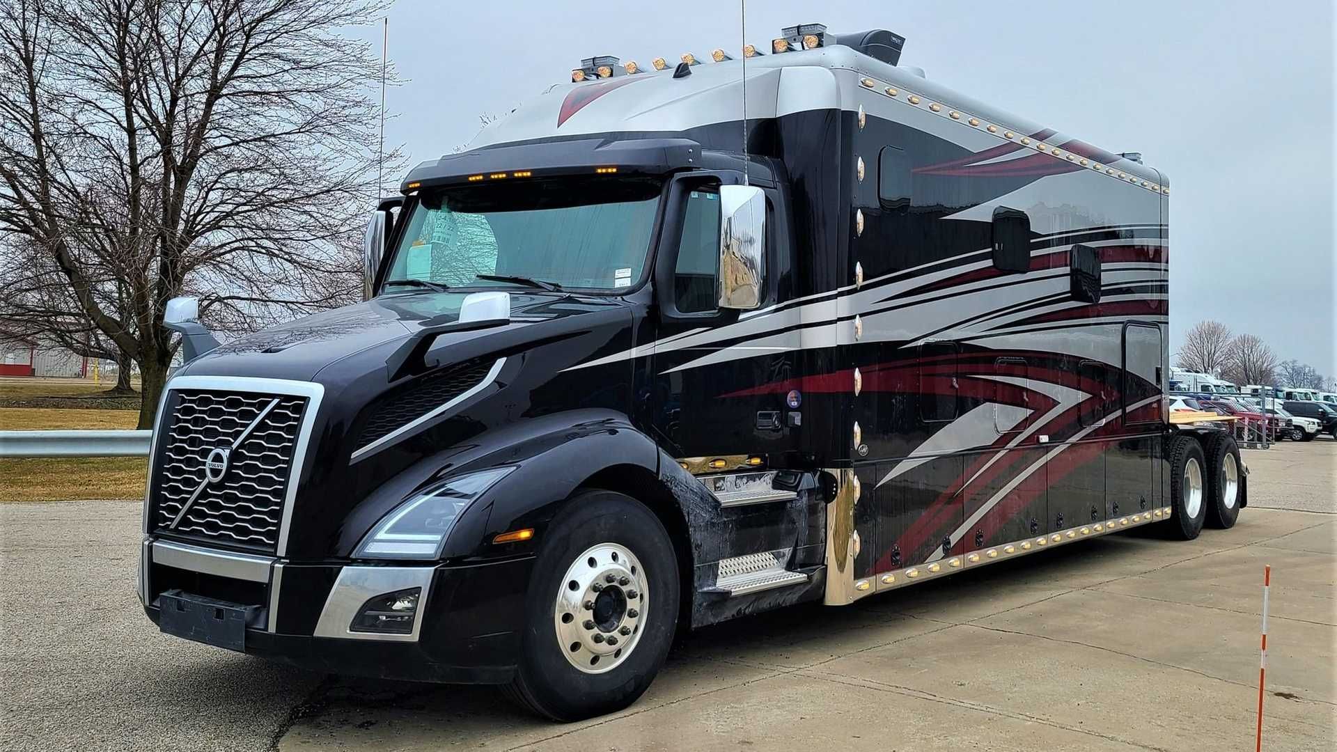 Volvo Semi Looks Impressive, But The Real Intrigue Is Found Inside