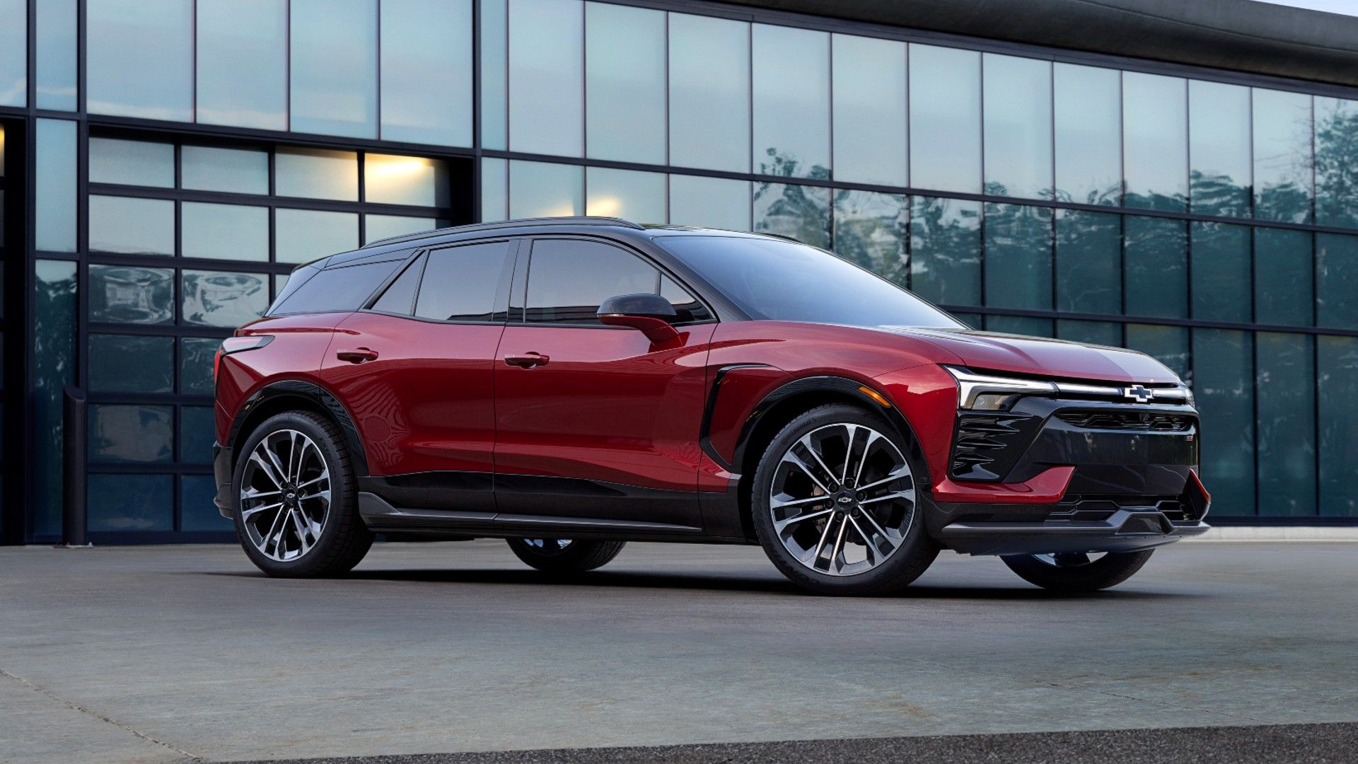 Vista frontal do Chevrolet Blazer EV 2024