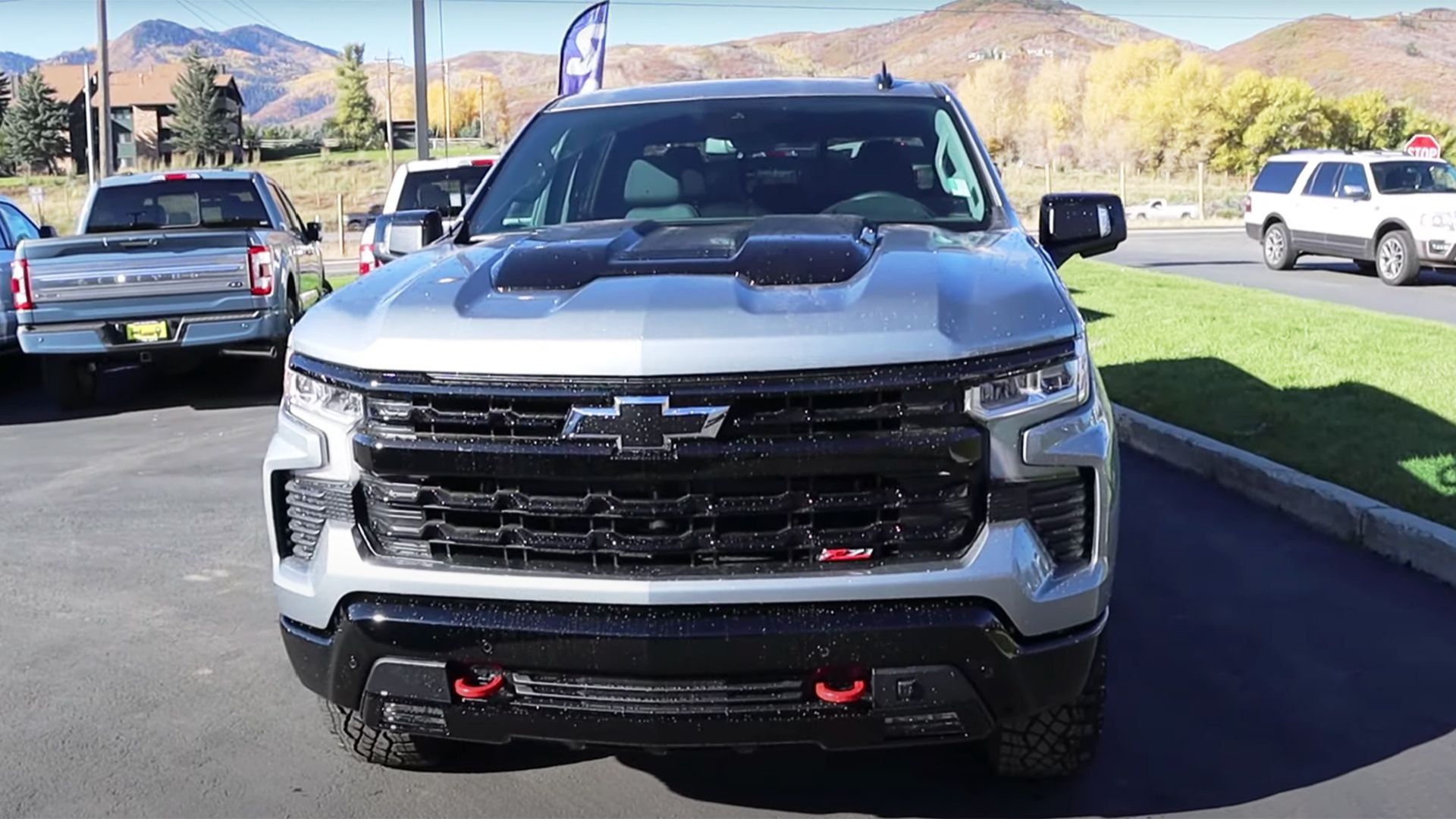 Why The 2024 Chevy Silverado Trail Boss Gives The ZR2 A Run For Its Money