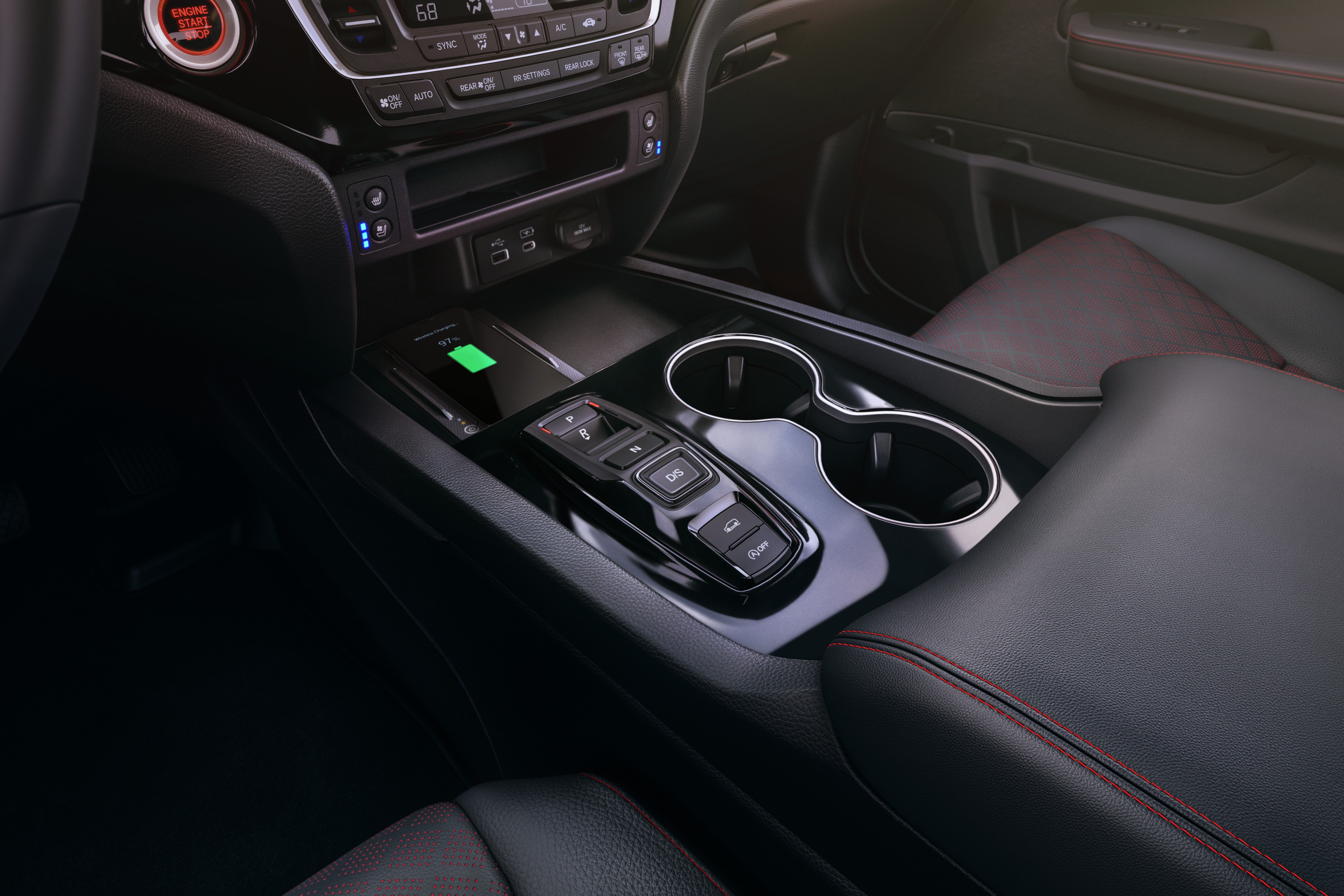 Console central interno do Honda Passport Black Edition 2024