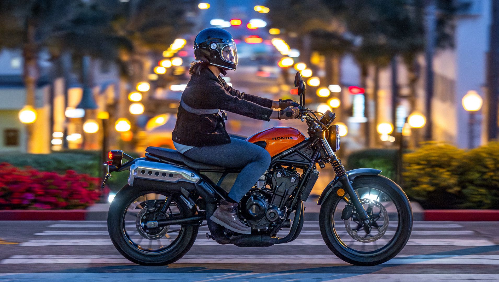 A Closer Look At Honda's 2023 SCL500 Scrambler