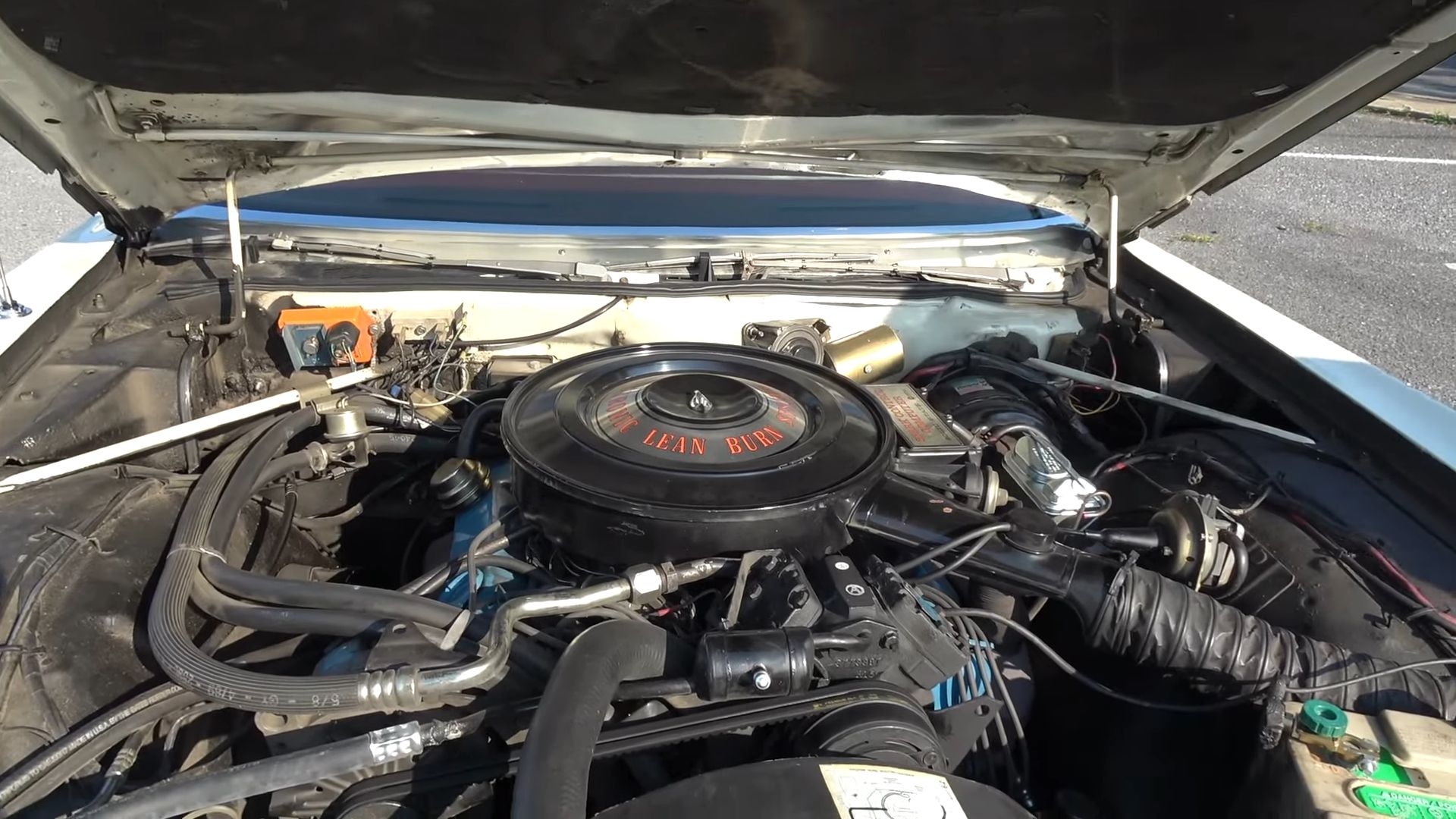 Sobrevivente 1977 Chrysler Newport St.