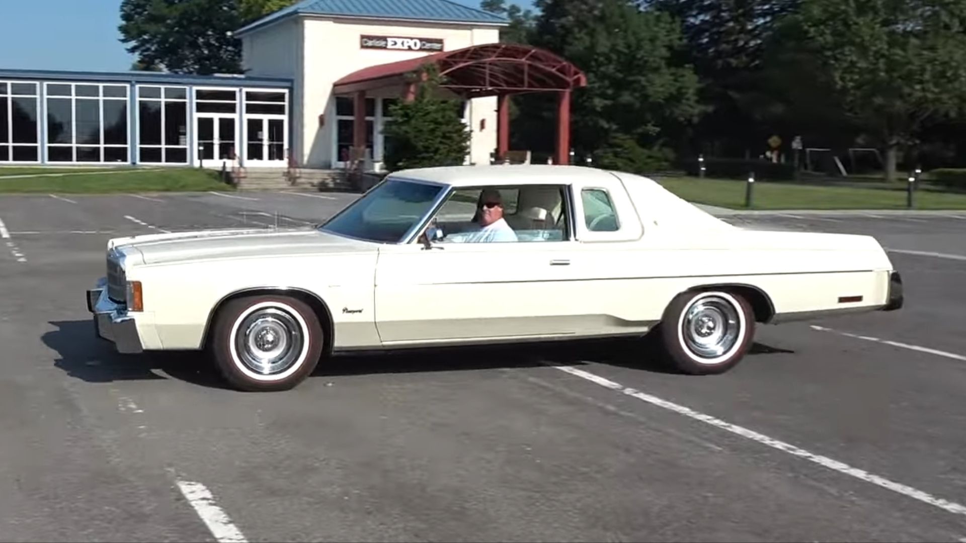 Sobrevivente 1977 Chrysler Newport St.