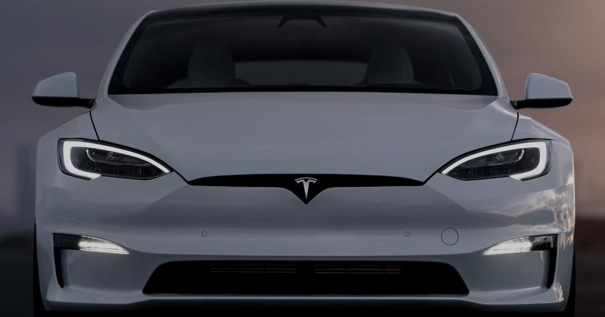 Tesla Model S - Front View