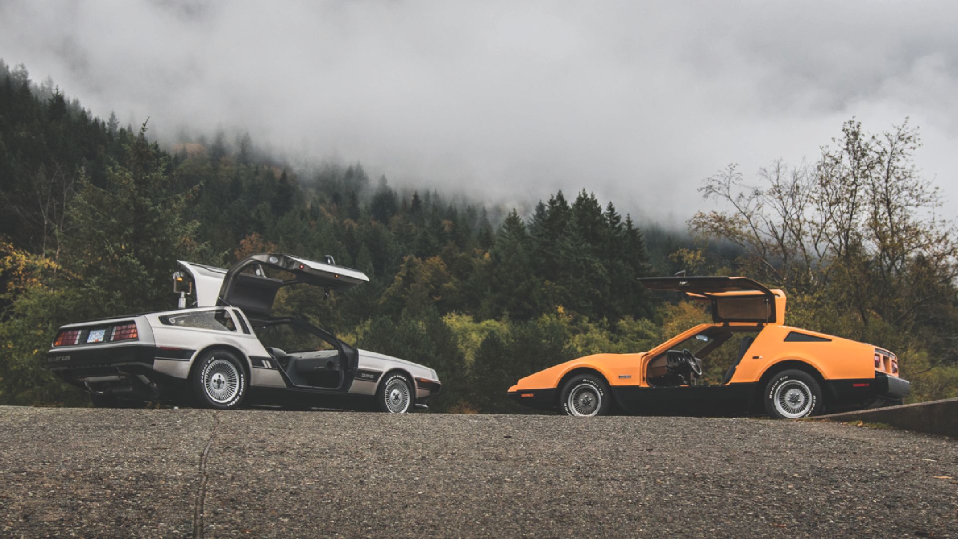 via-hagerty-com-bricklin-sv-1-vs-dmc-delorean.jpg