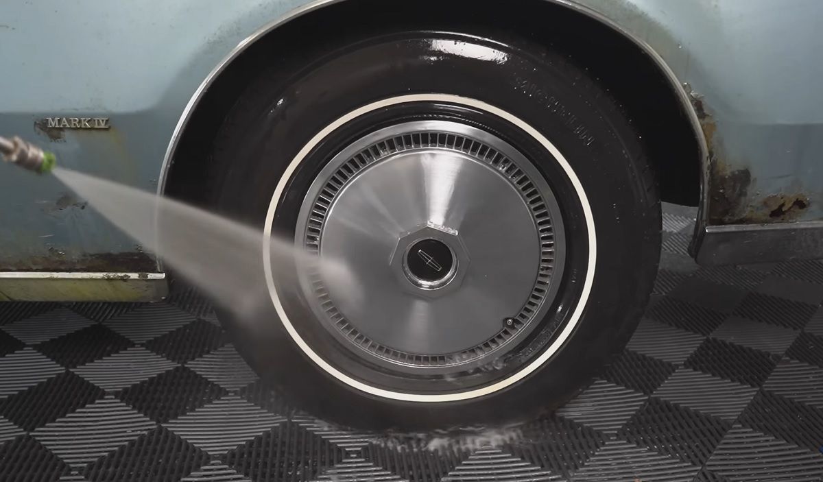 1973 Lincoln Continental Wheels limpas 