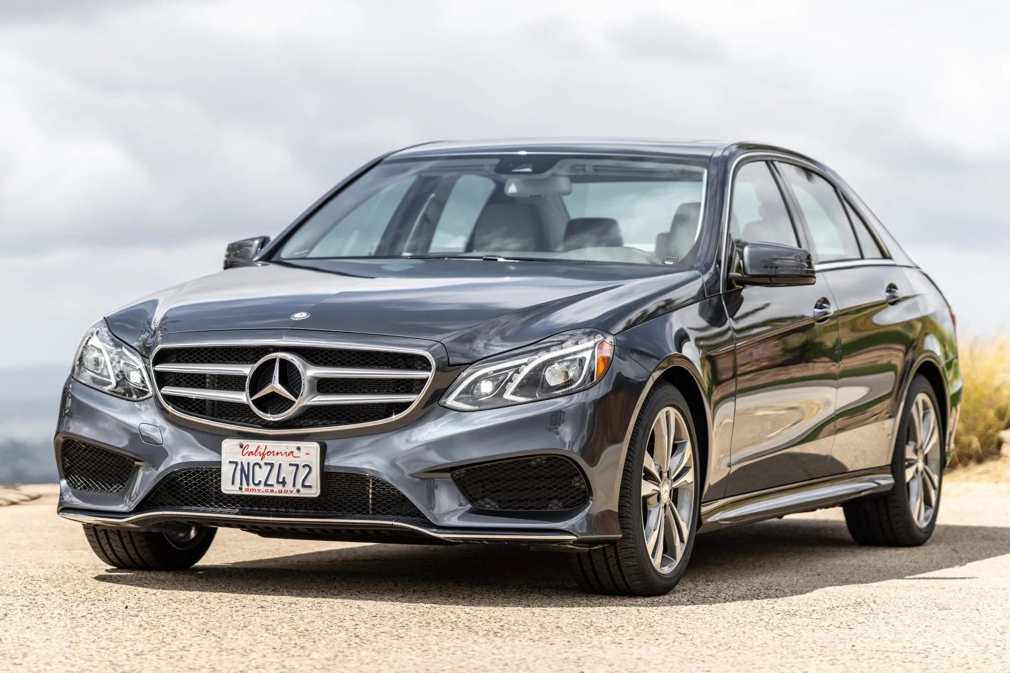 Sedã esportivo Mercedes-Benz E350 2016