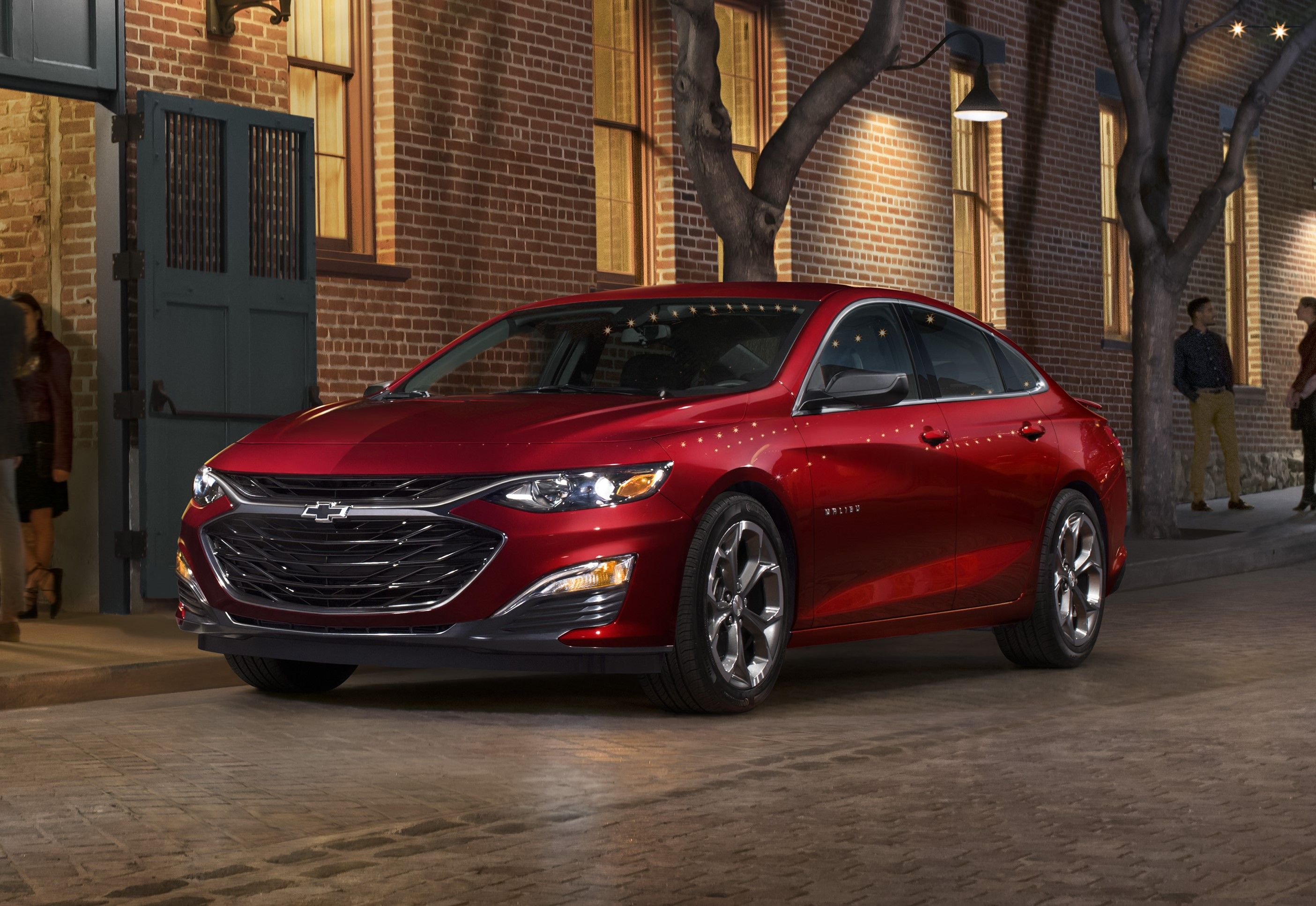 Chevrolet Malibu 2020 estacionado
