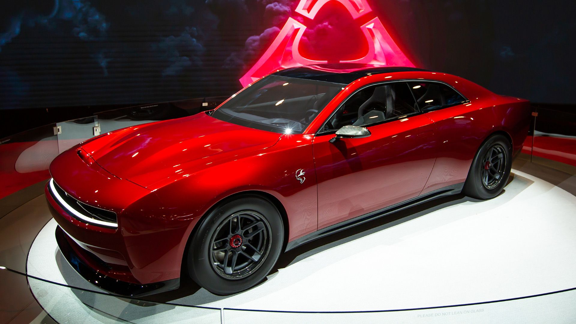 Dodge Charger Daytona Concept quarto vermelho dianteiro