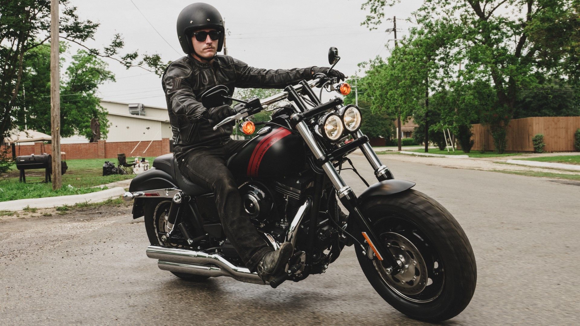 2014 Harley-Davidson Dyna Fat Bob cornering view