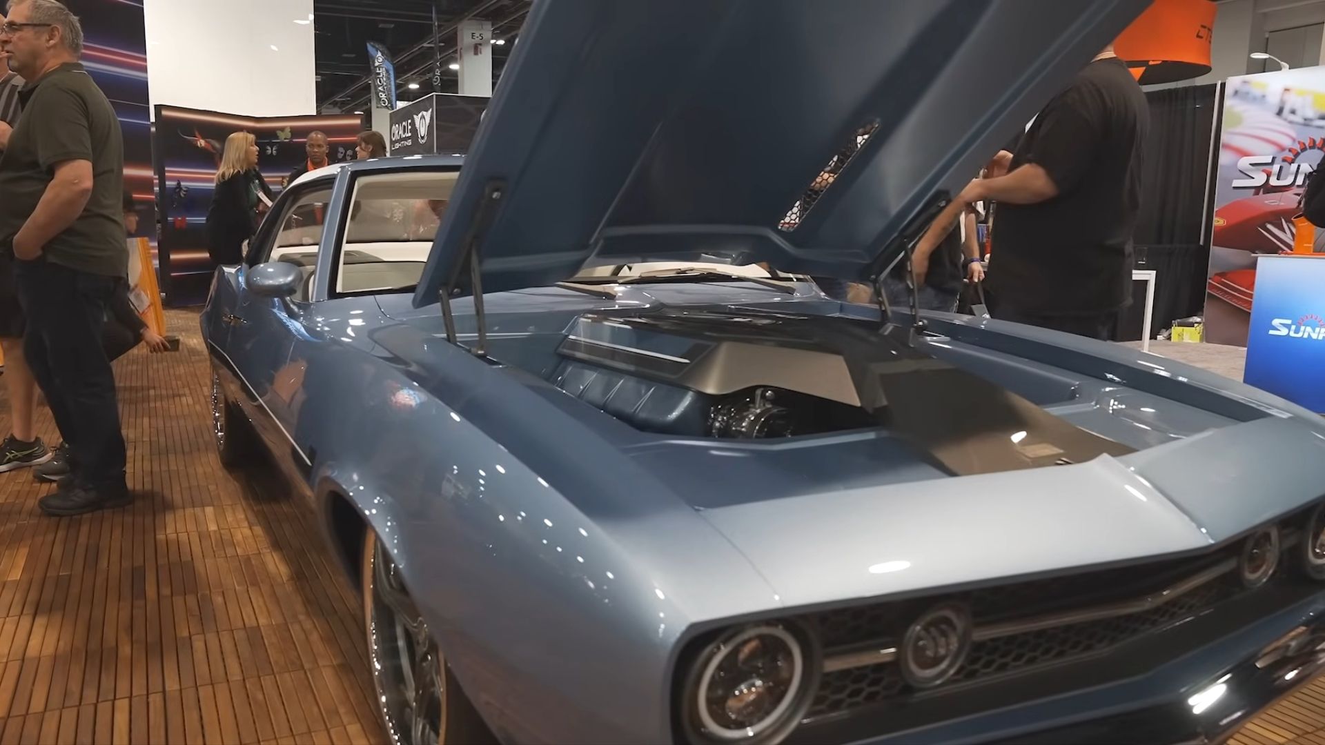 SEMA 2023 1968 Chevrolet Camaro Vista Frontal