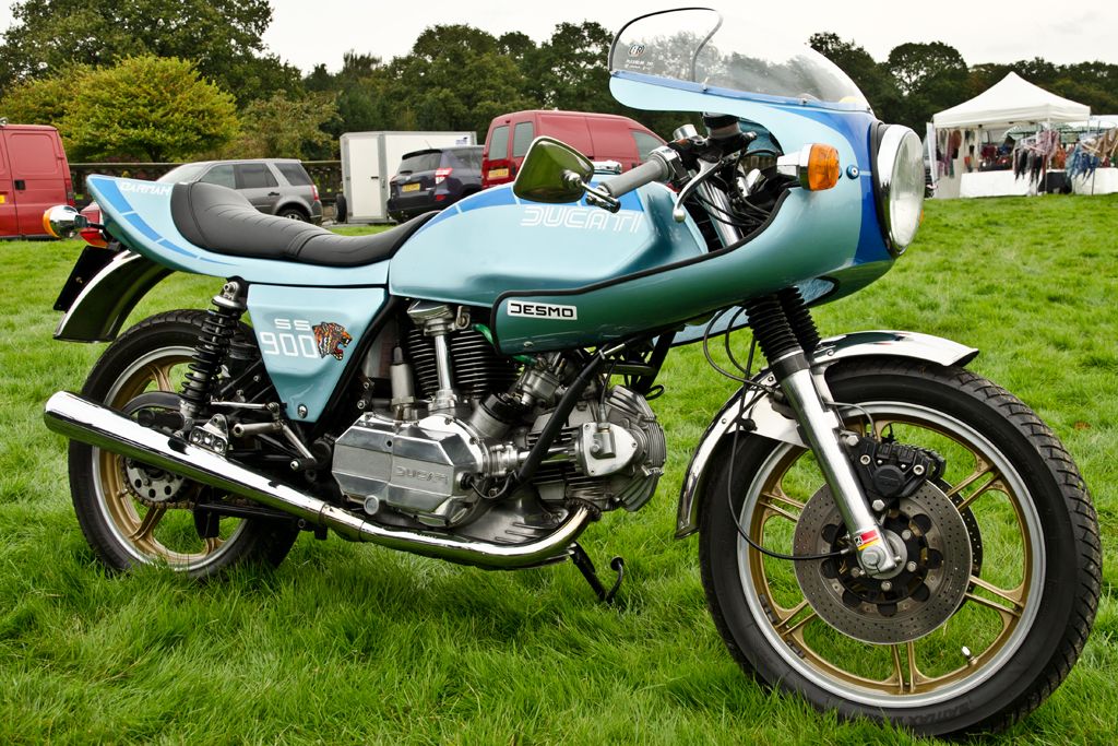 Old Italian Moped Ciao Piaggio, One Of The Most Sold Motorcycle In Italy,  At Rally Of Vintage Car And Motorcycle On August 5, 2012 In Villafranca Di  Forli, Italy. . Stock Photo