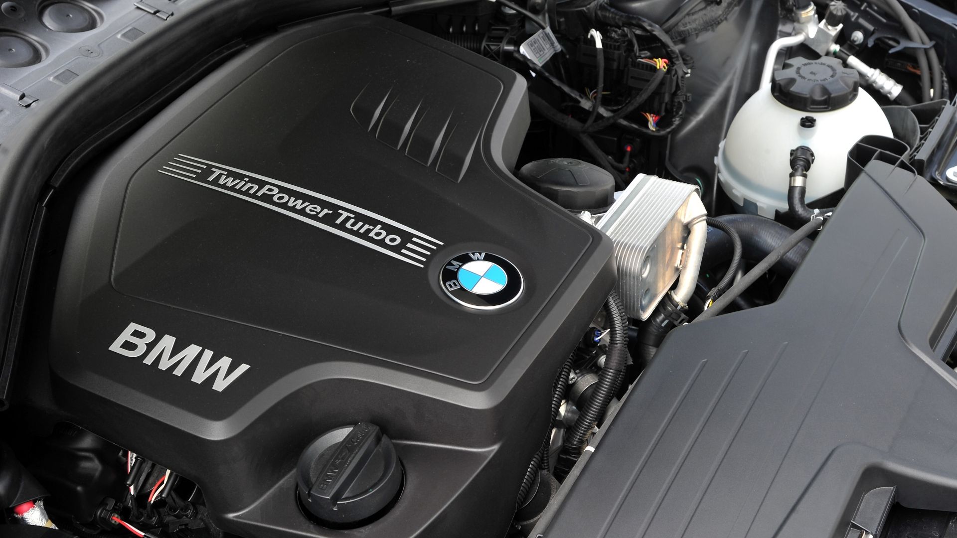 2012 BMW 3 Series Touring engine