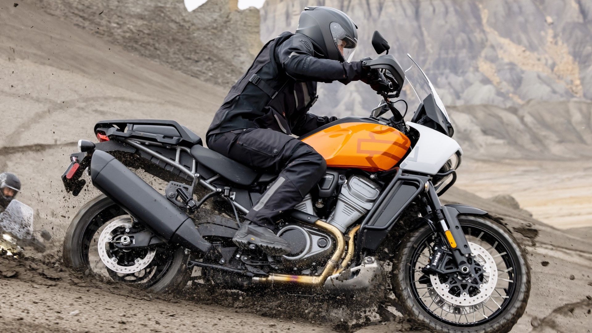 2023 Harley-Davidson Pan America Special off-roading hd side profile view