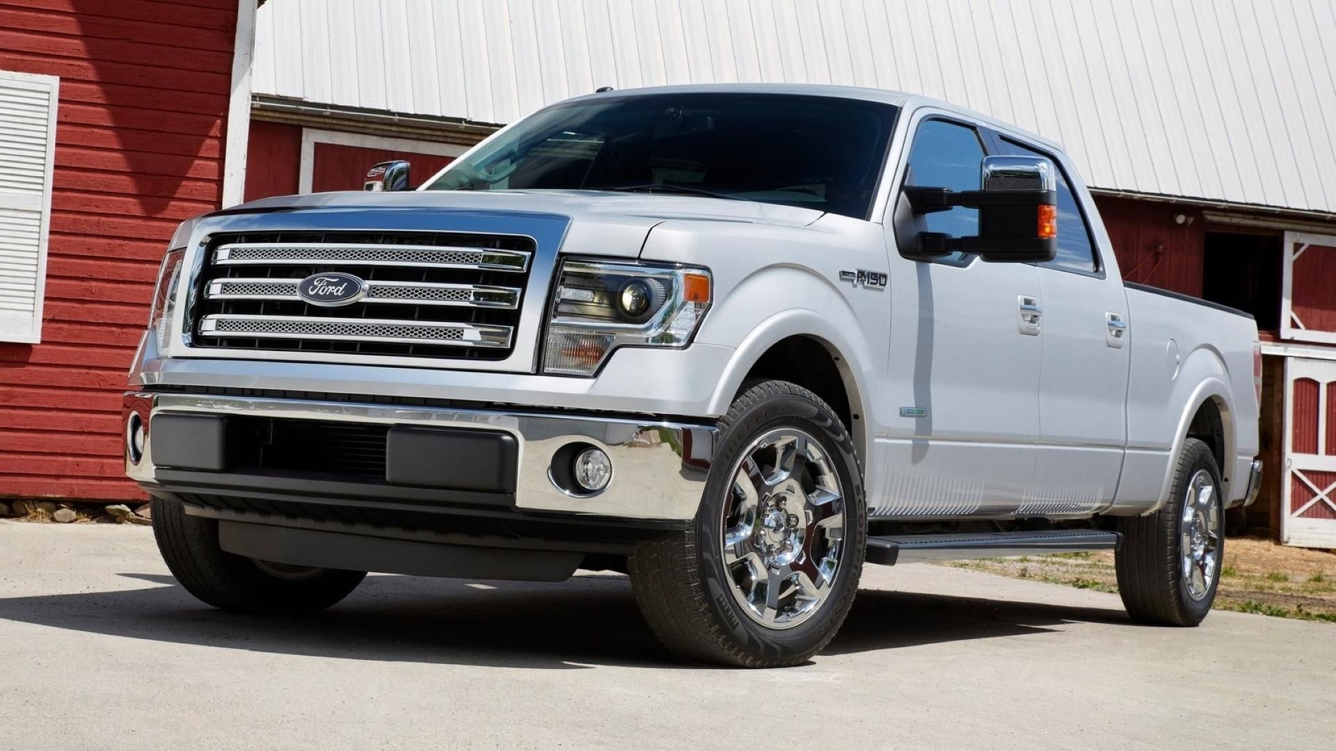2013 Ford F-150 - Front Angle