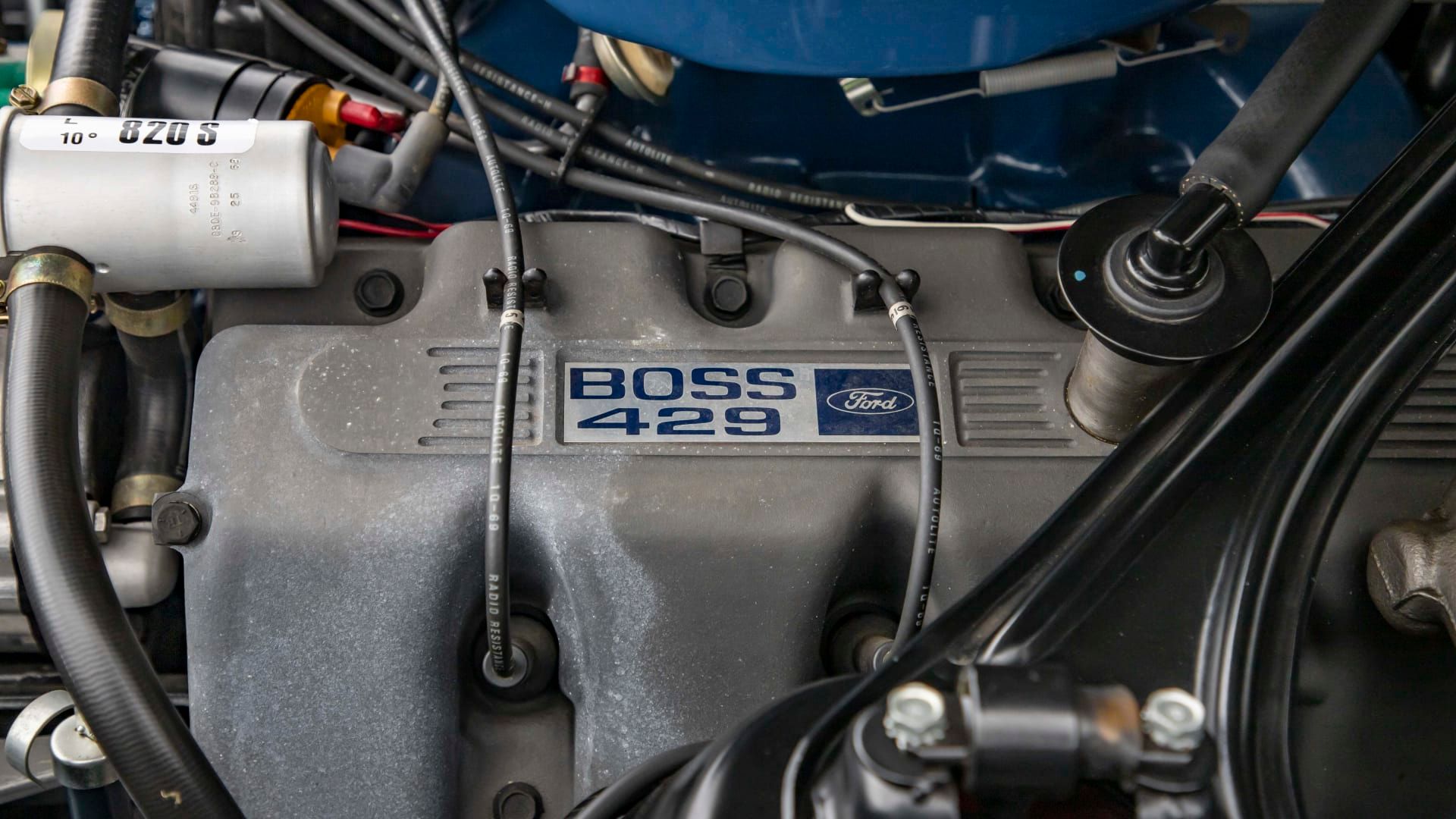 O motor Boss 429