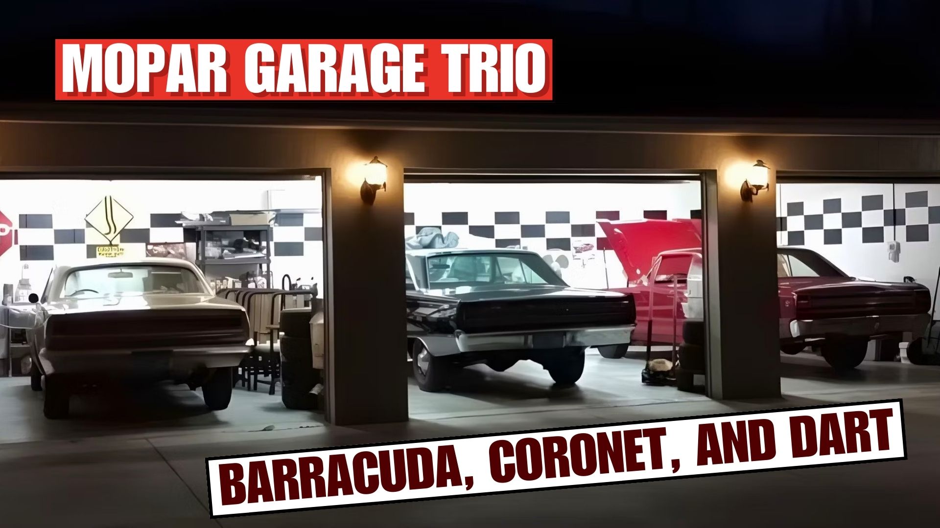 Um Plymouth Barracuda Fórmula S dourado 1968, um Dodge Coronet R/T preto 1967 e um Dodge Dart GTS vermelho 1968 na traseira da garagem