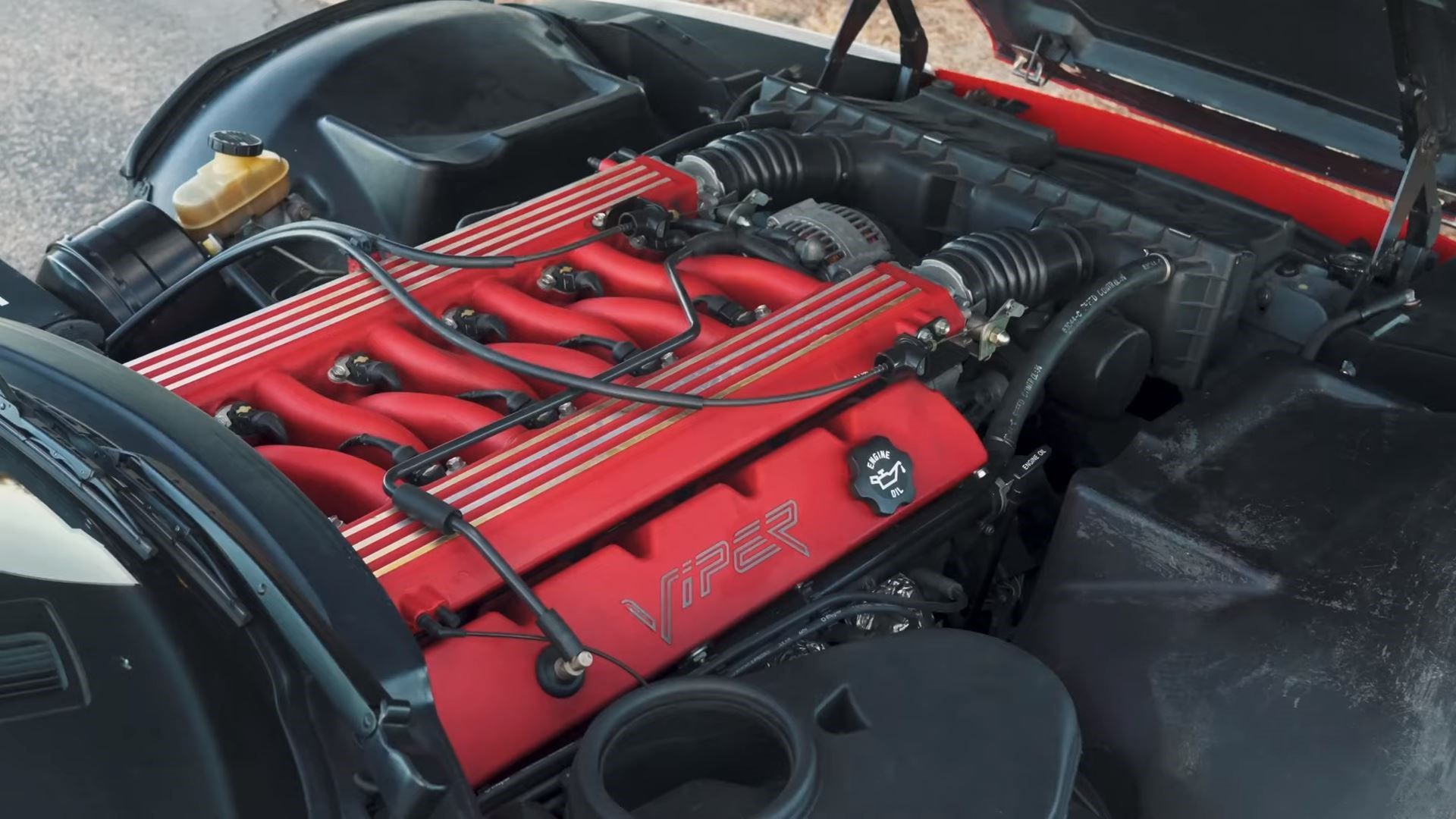 Baía do motor do Dodge Viper 1992